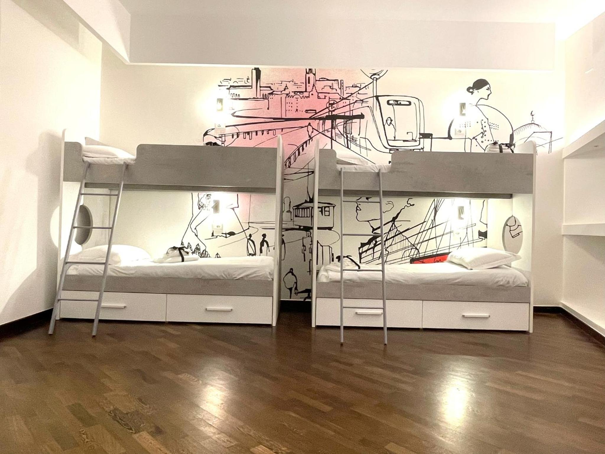 Bed in 6-Bed Mixed Dormitory Room