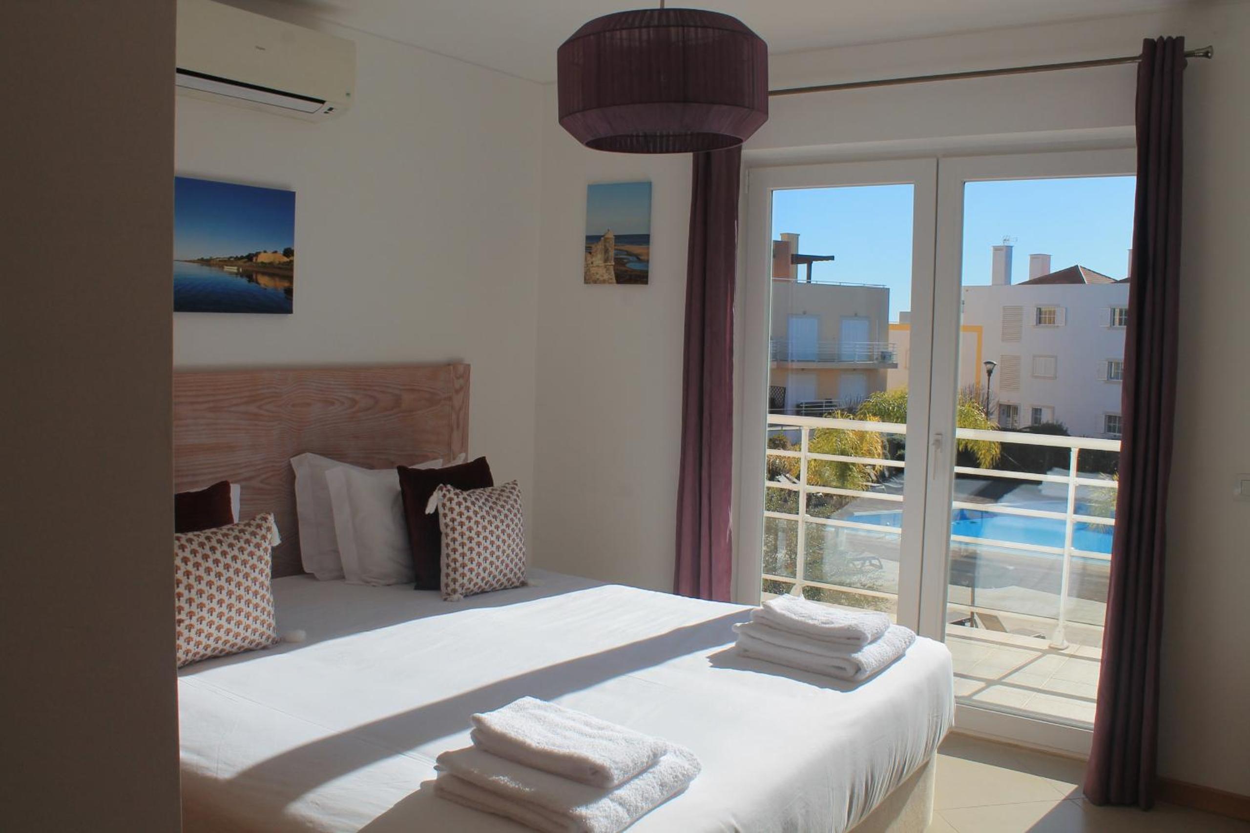 Standard Apartment With Pool View
