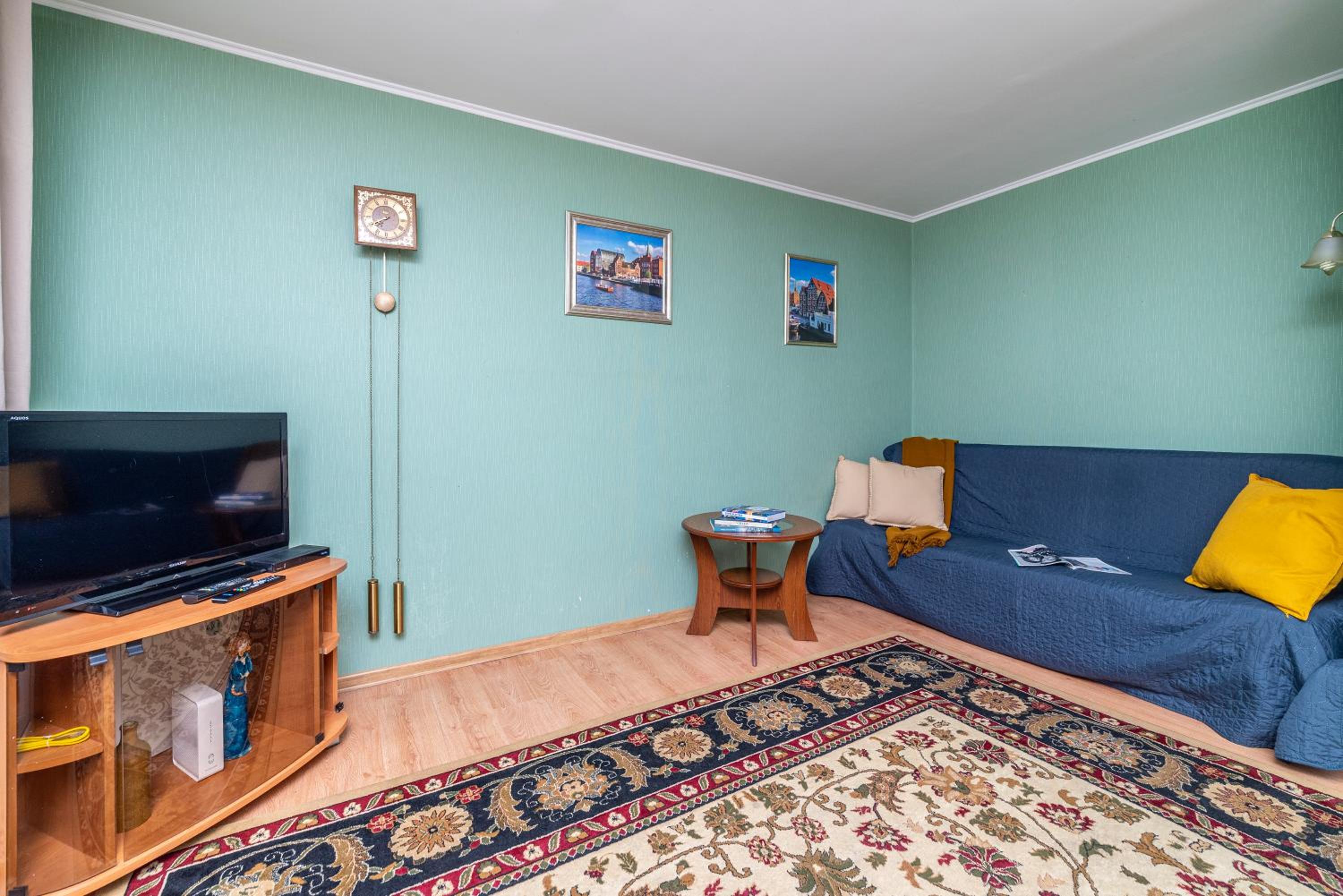One-Bedroom Apartment - Photo 8