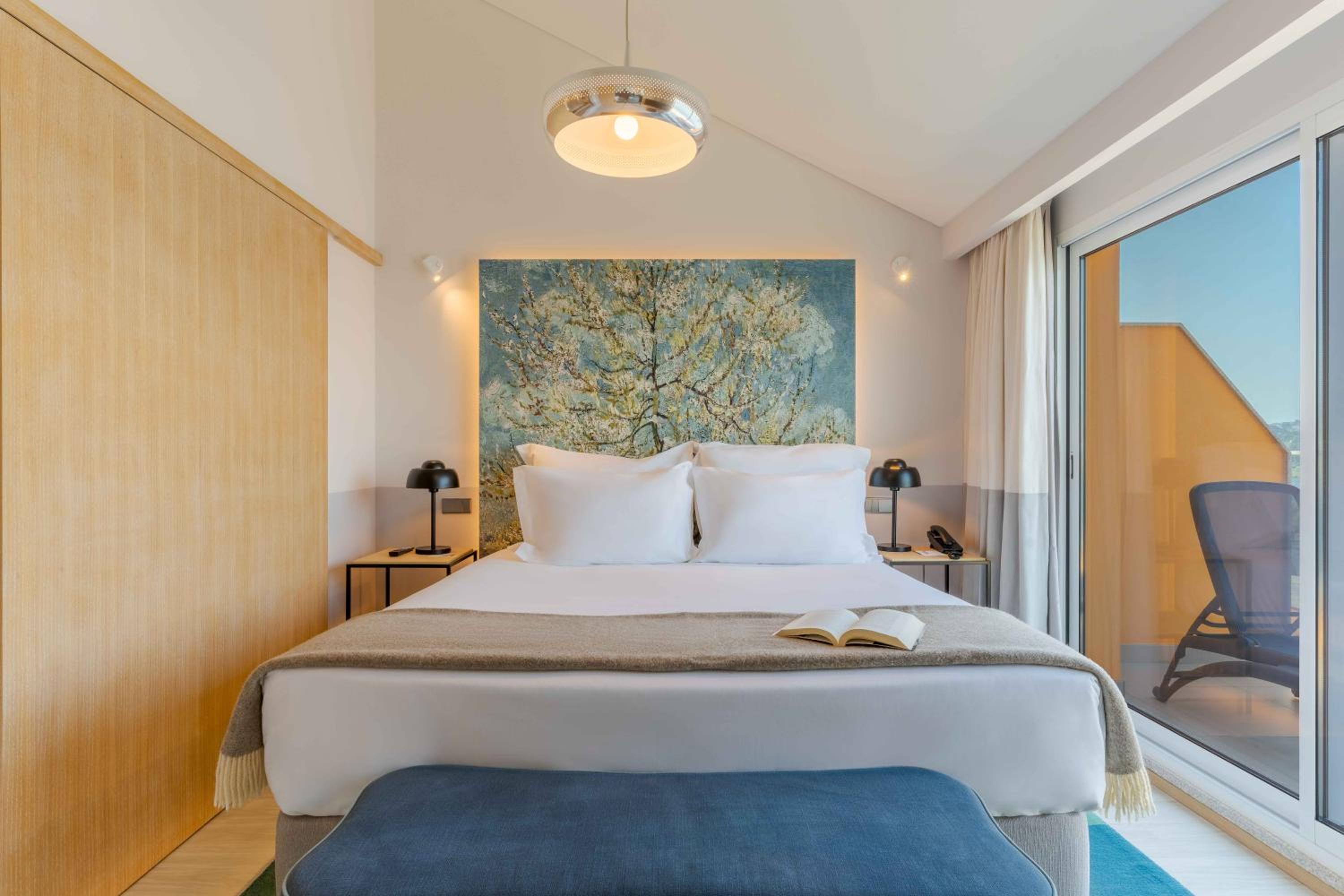 Suite with Extra Bed - Photo 1