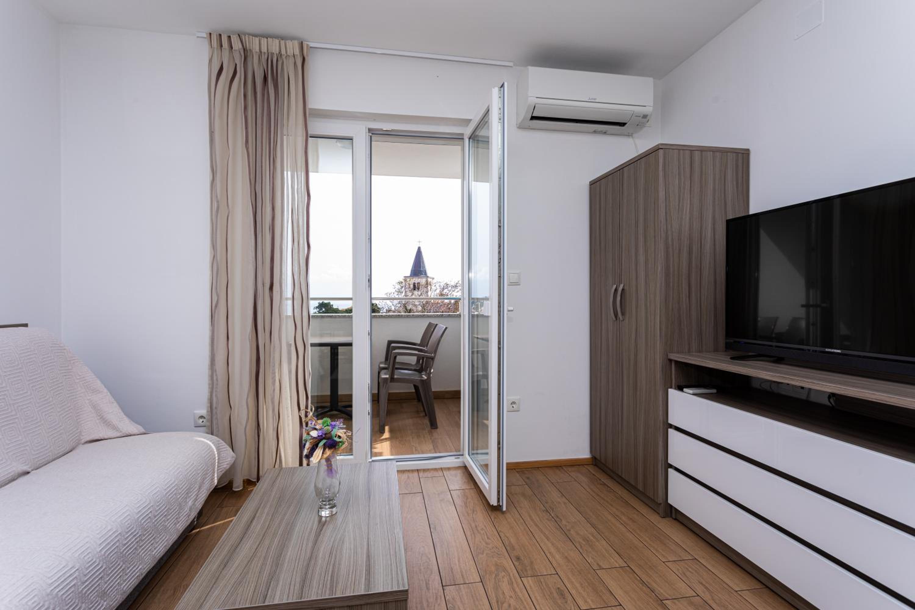 Apartment with Sea View