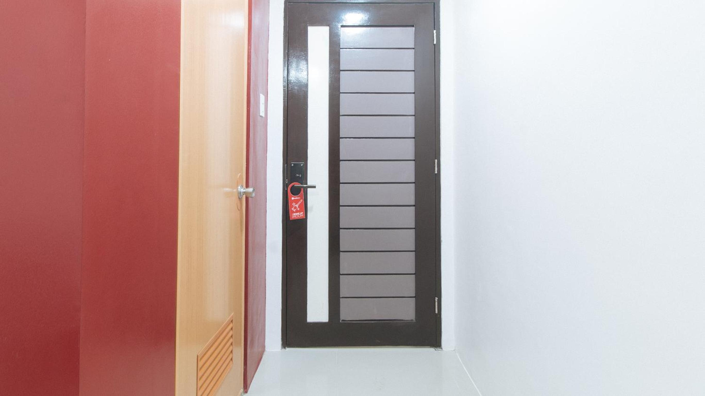 Standard Double Room - Photo 7