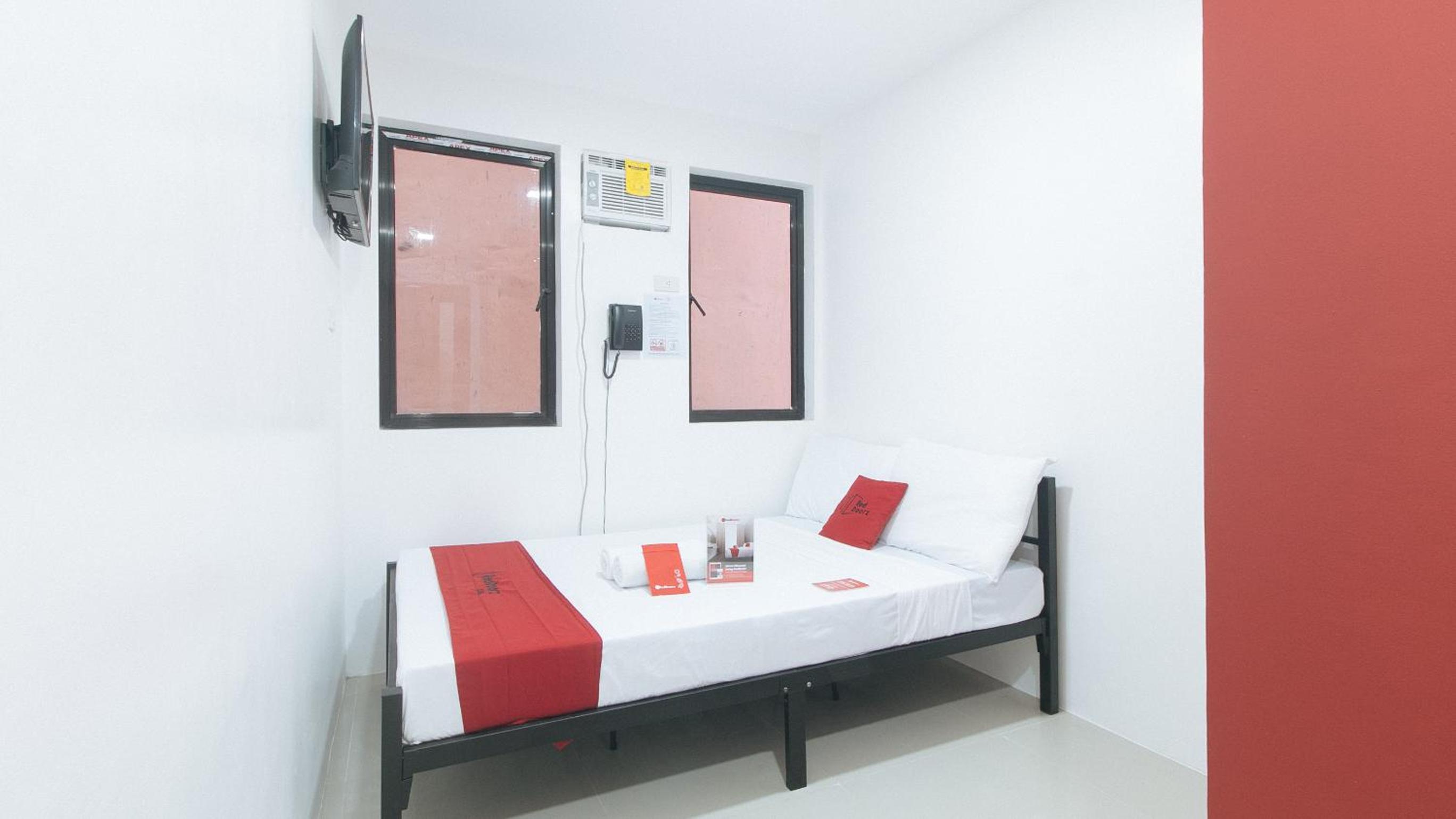 Standard Double Room - Photo 10