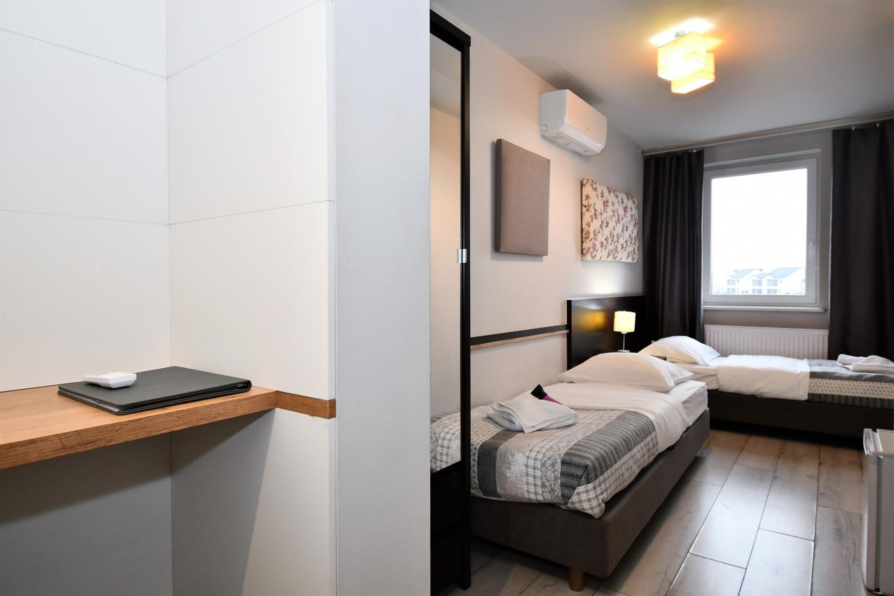 Double Room - Photo 2