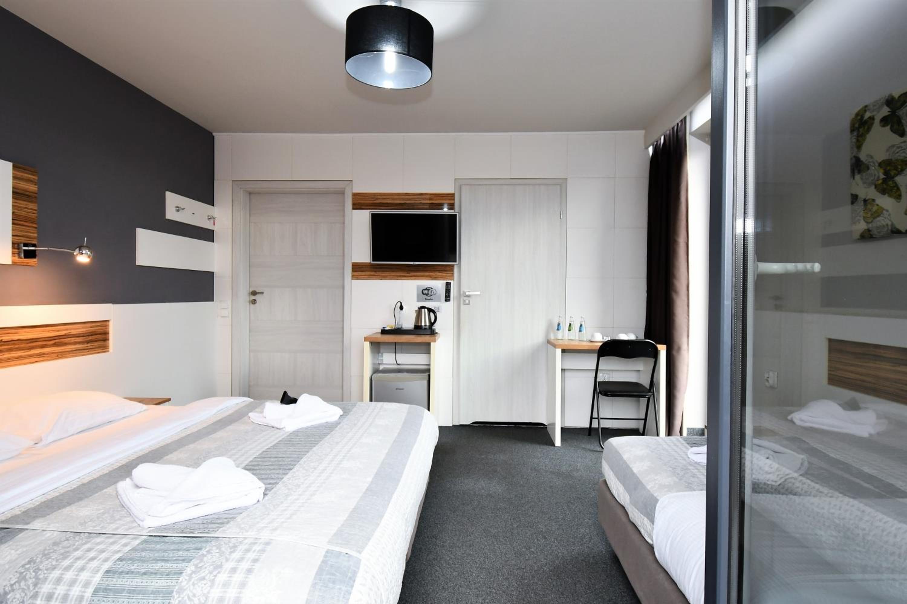Triple Room - Photo 2