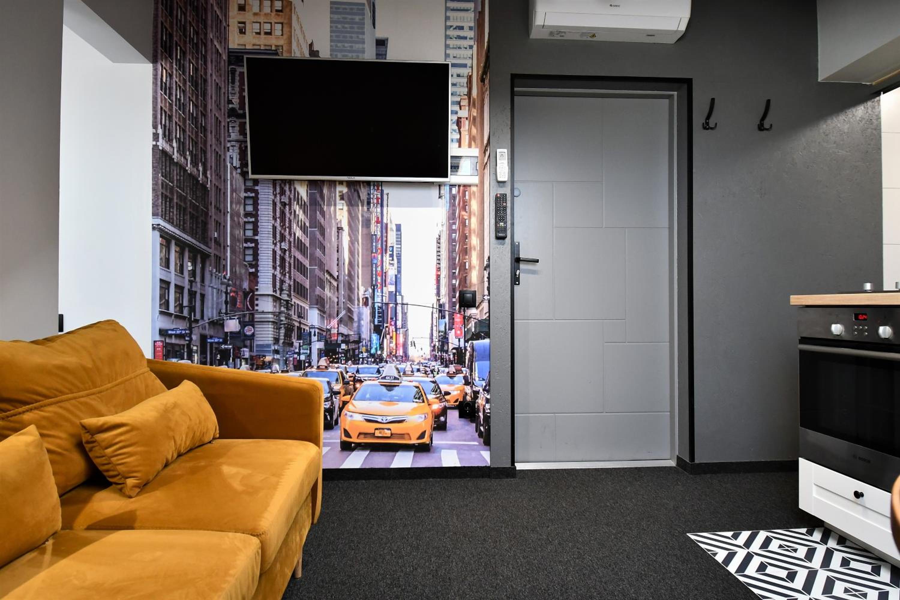 Apartment photo 1