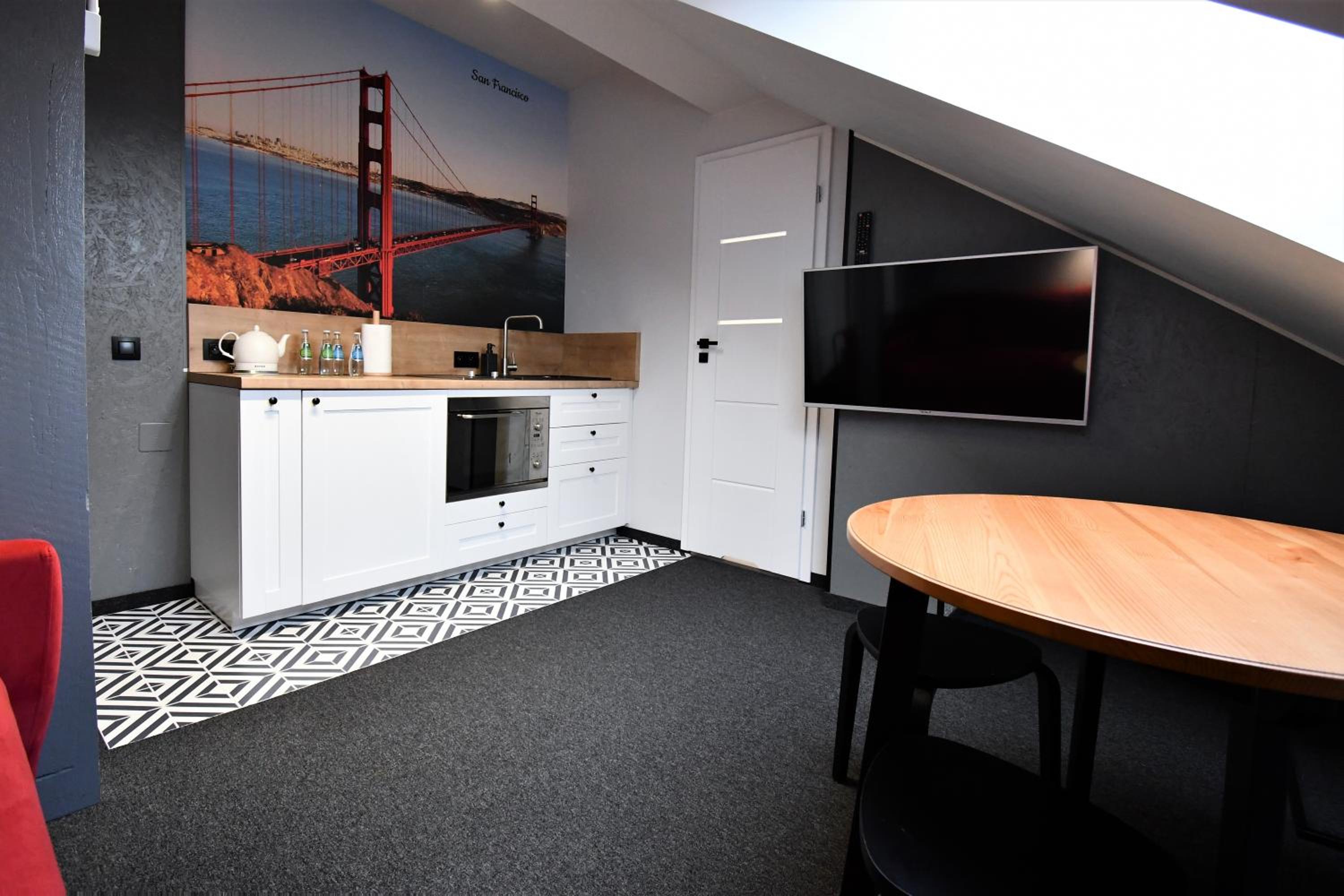 Apartment - Photo 4