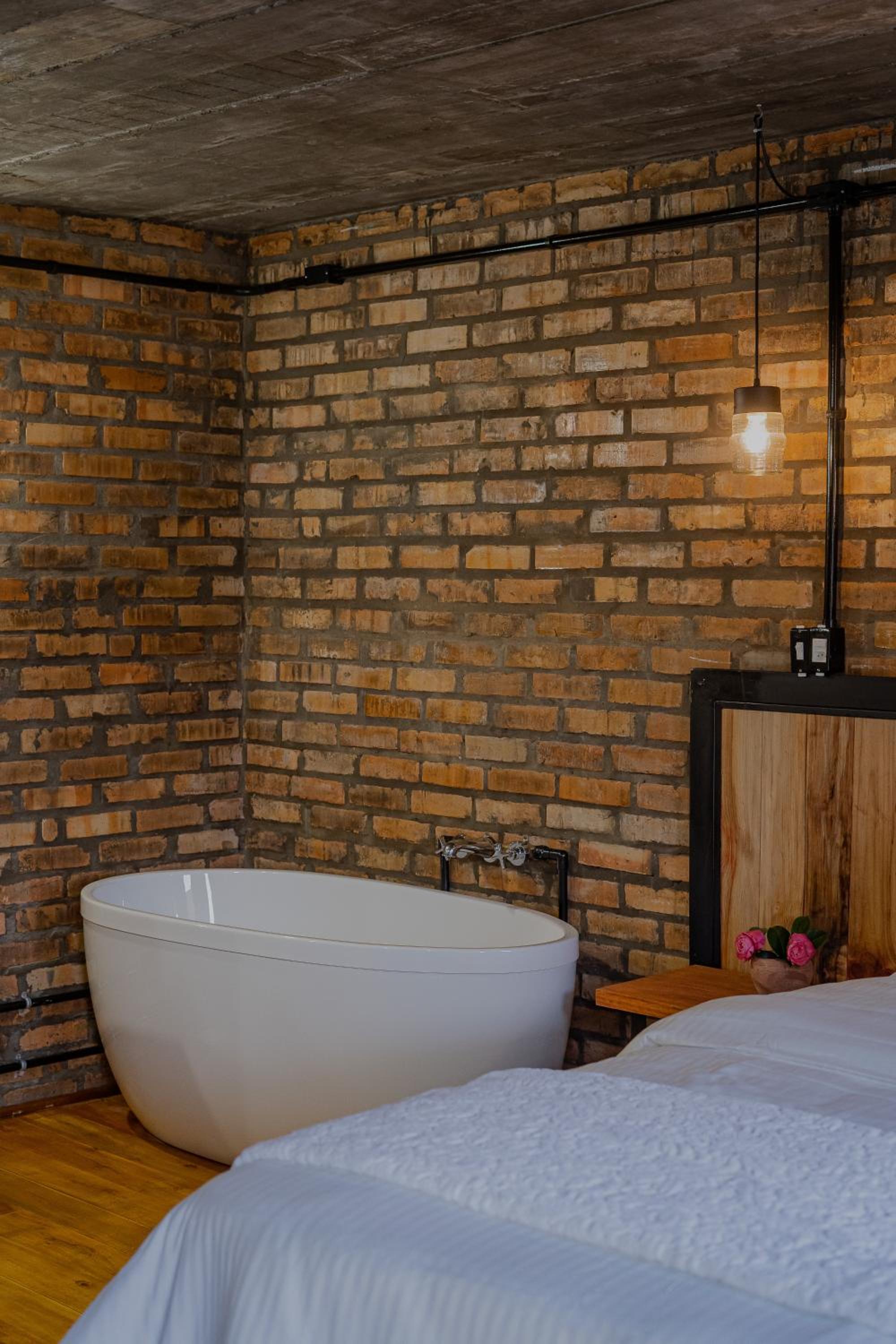 King Suite with Balcony photo 3
