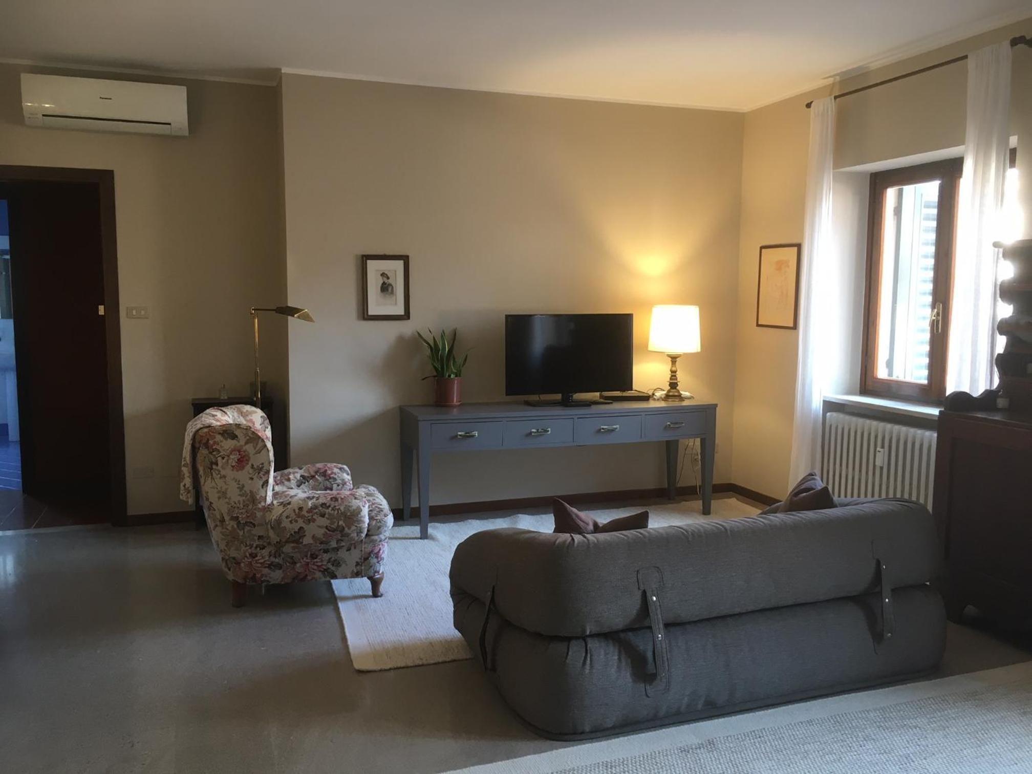Three-Bedroom Apartment - Via Francesco Emilei 24