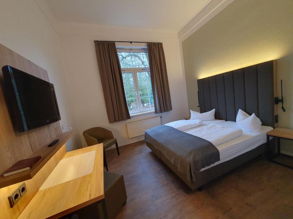 Double Room - Photo 3