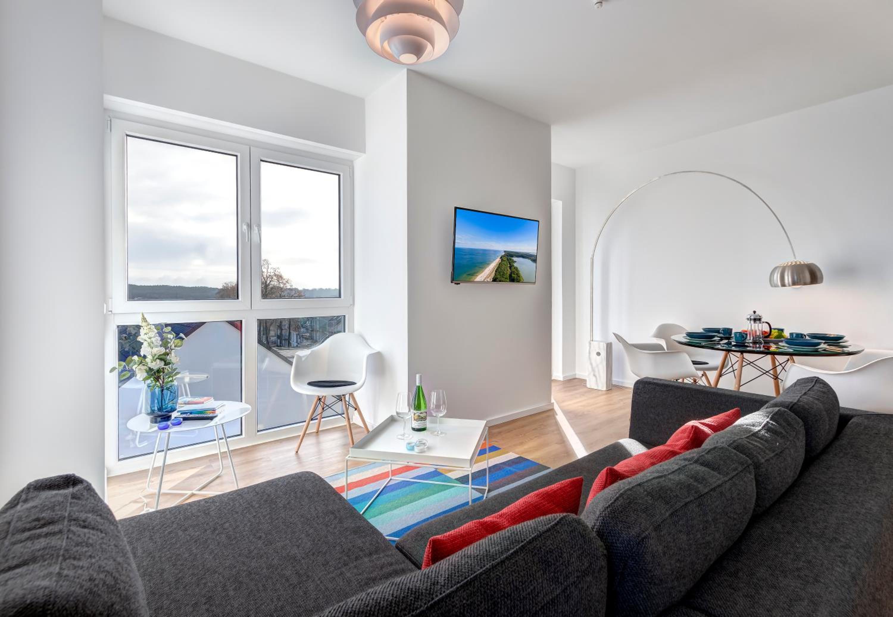 Apartment with Lake View photo 3