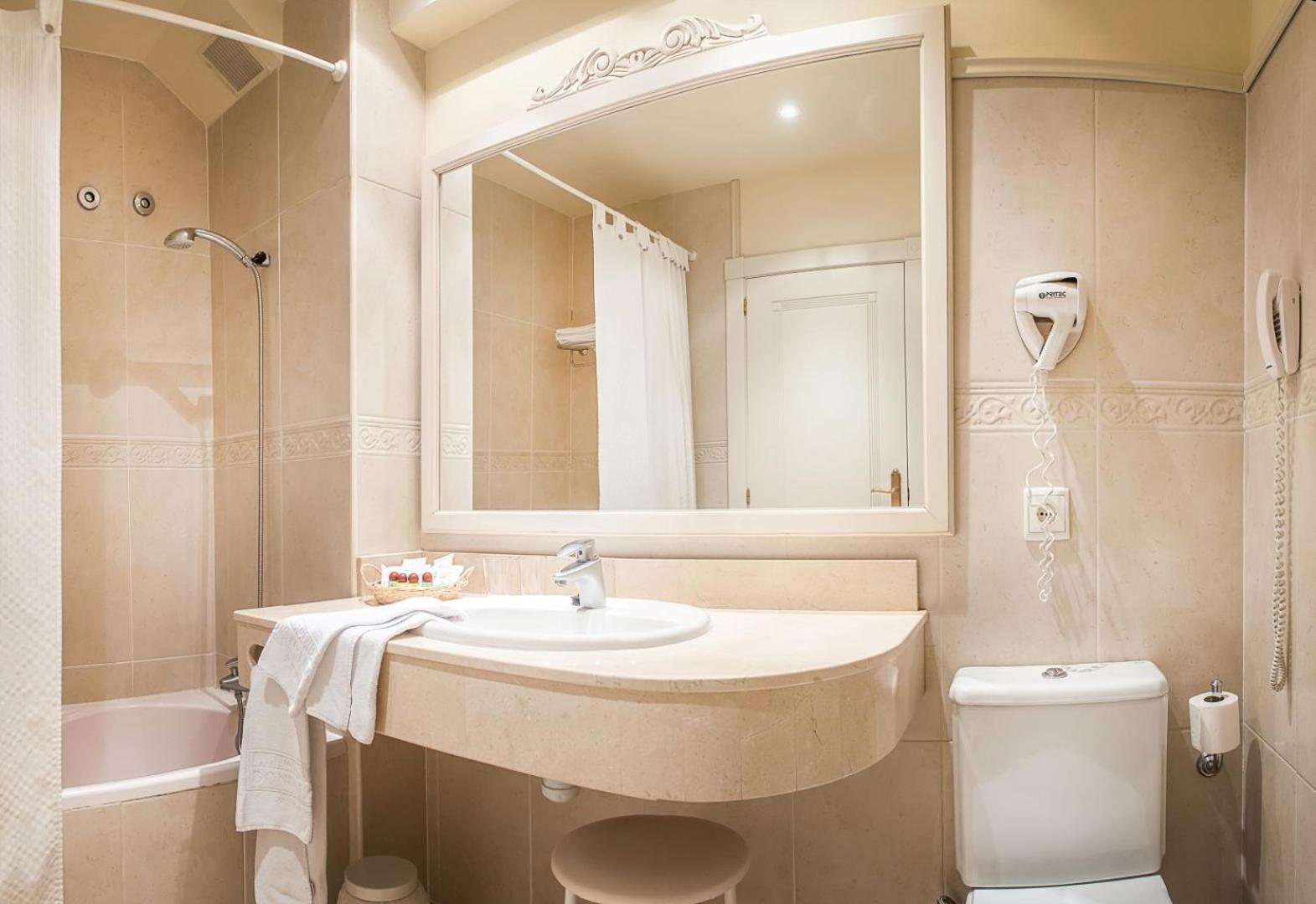 Double Room with Extra Bed