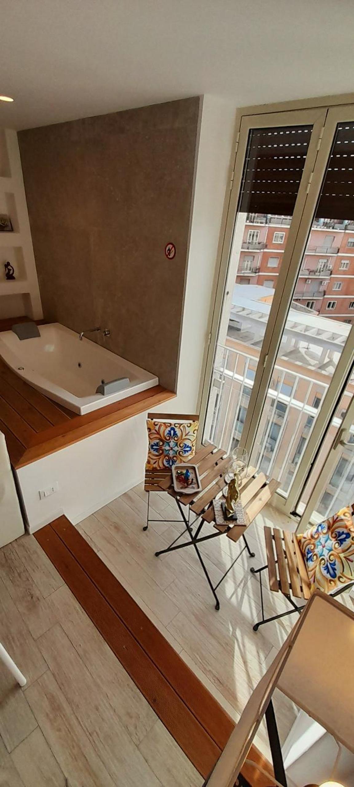 Double Room with Spa Bath - Photo 45