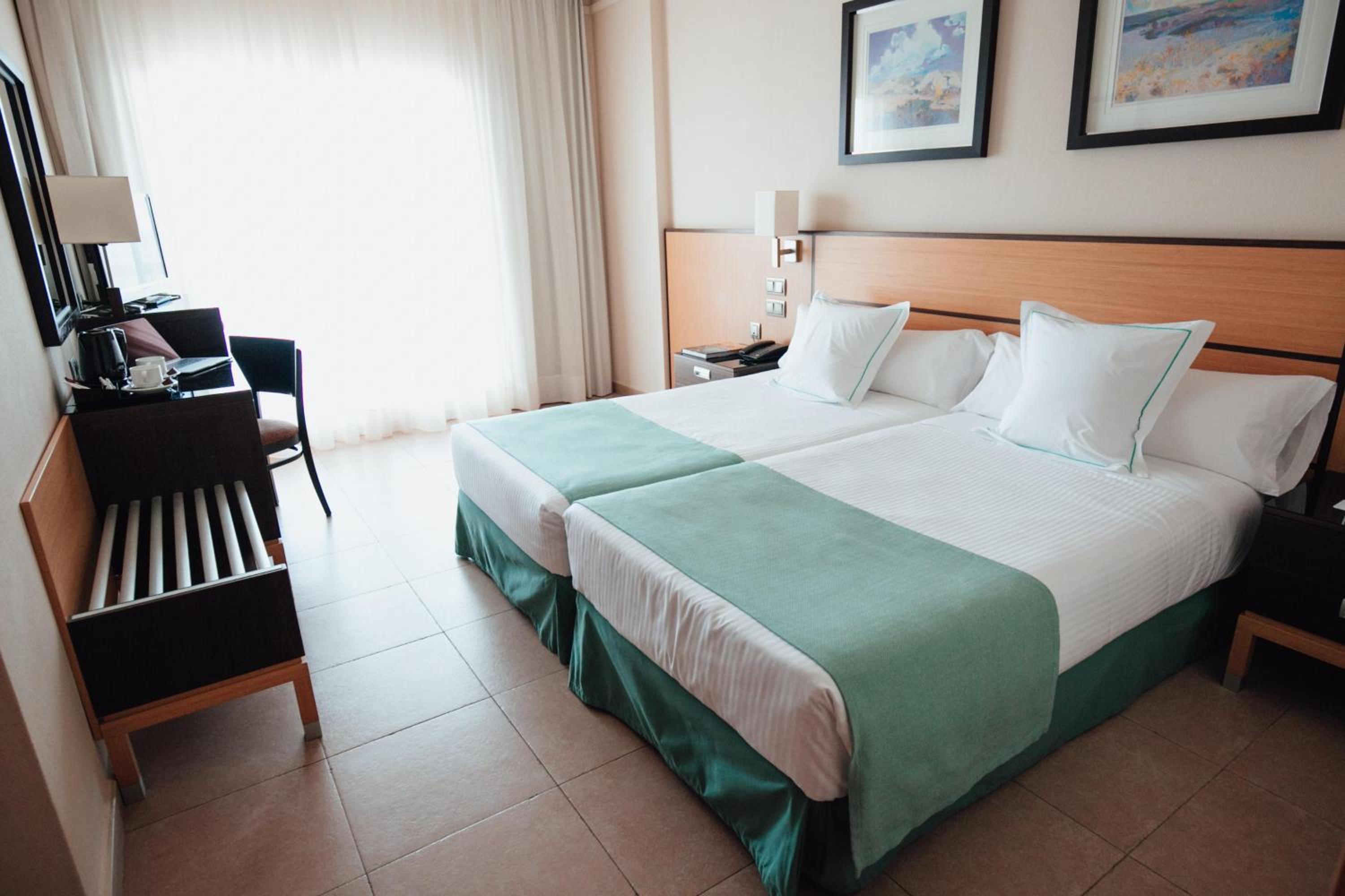 Double or Twin Room - Photo 7
