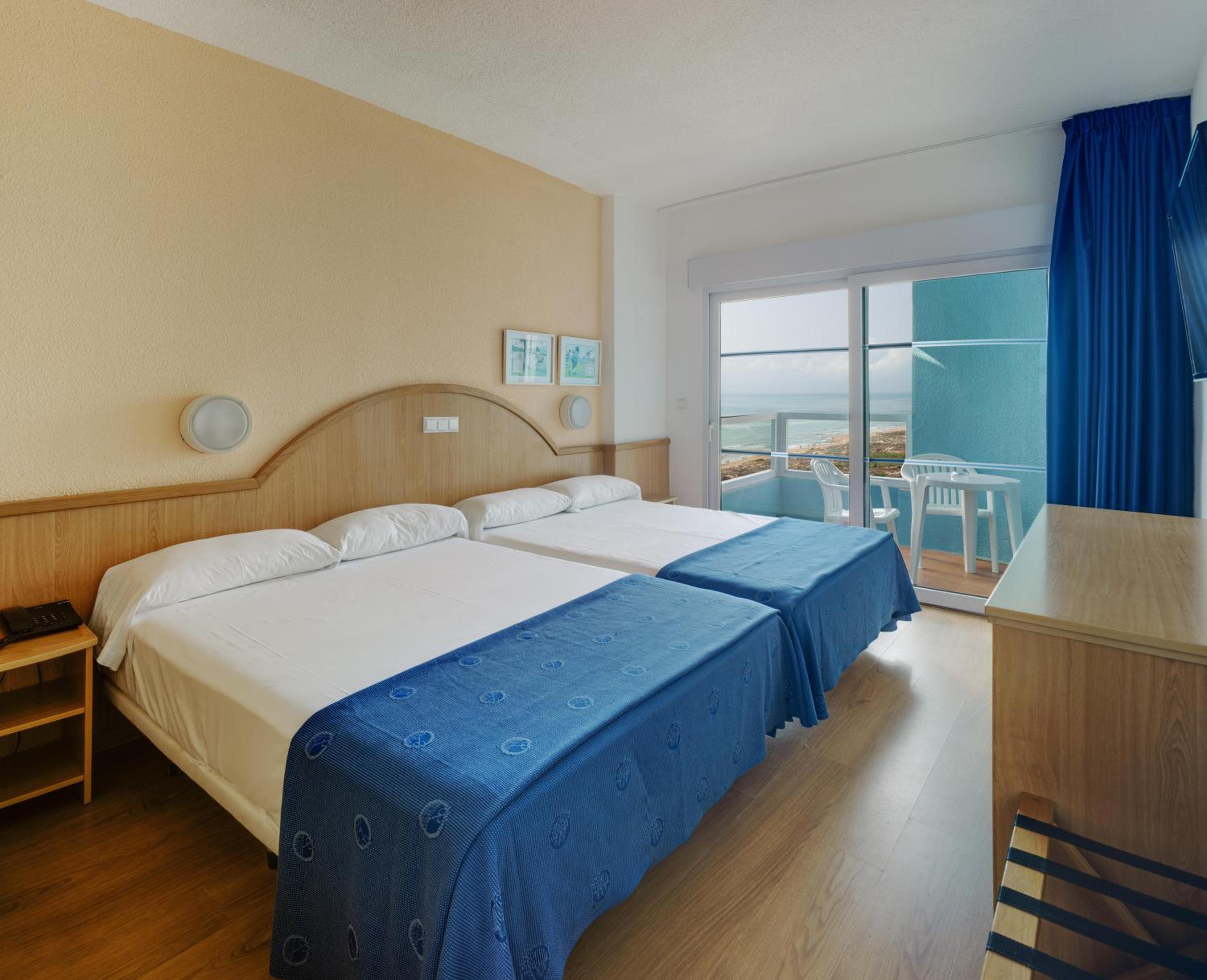 Habitación Familiar (2 Adultos + 2 Niños)