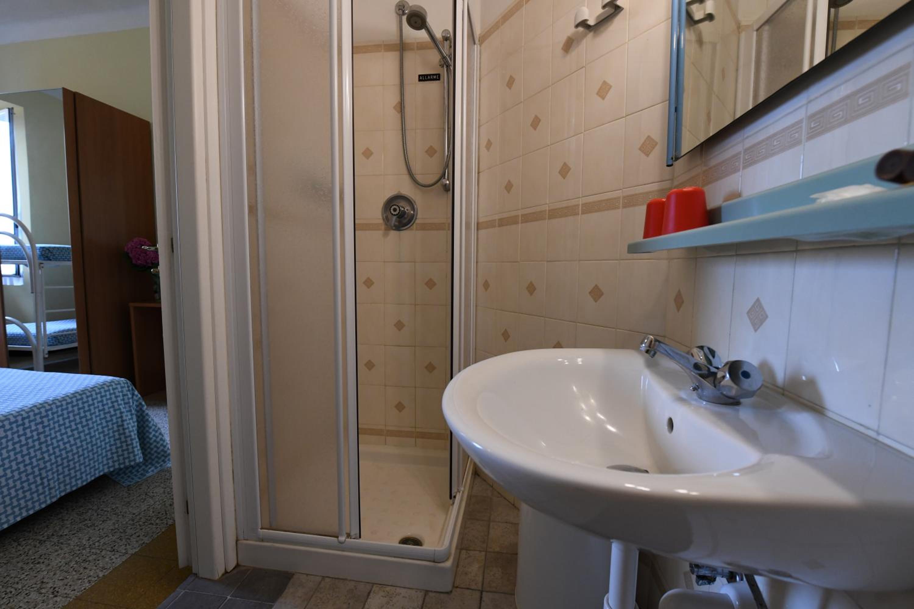 Triple Room - Photo 2