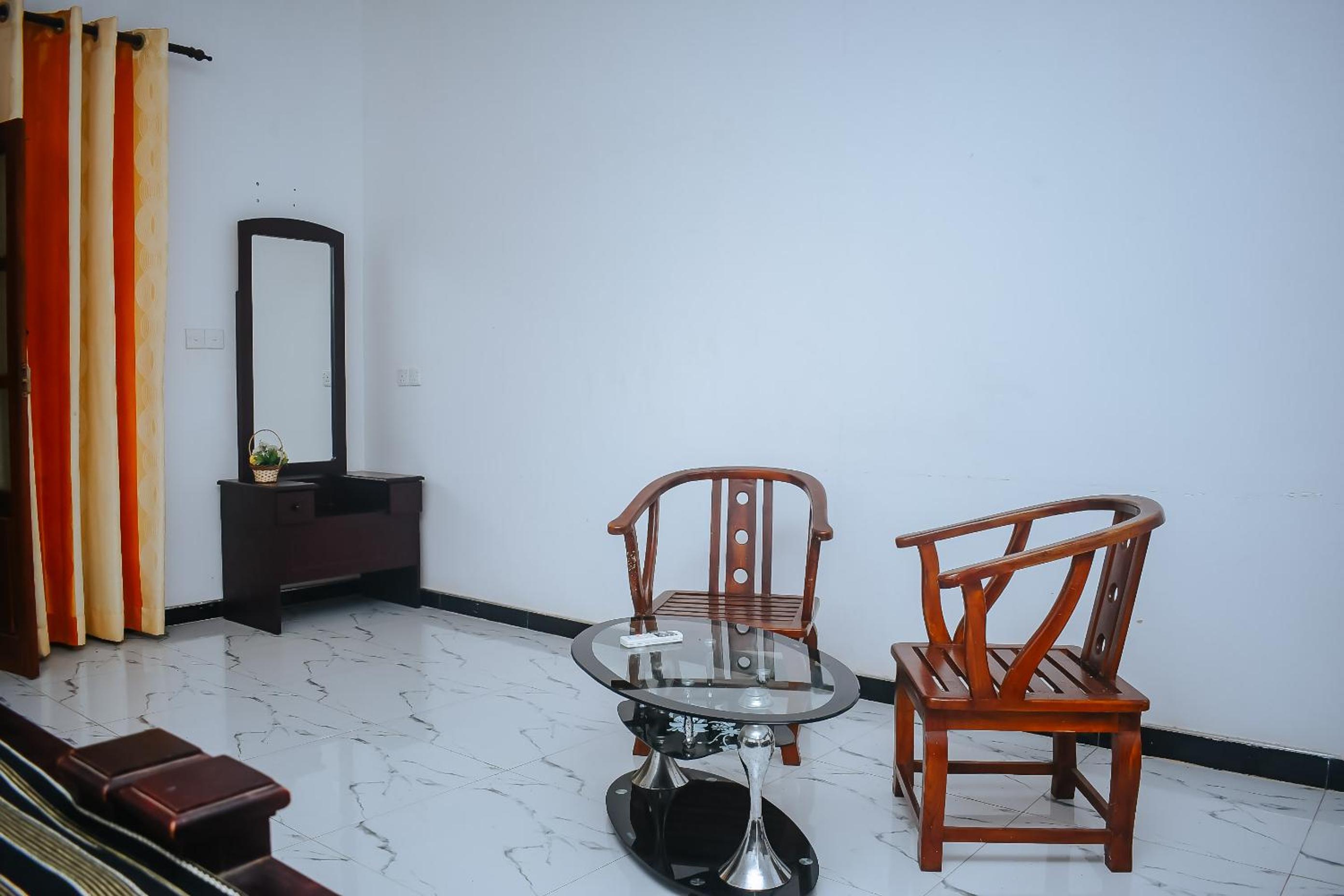 Family Room photo 2