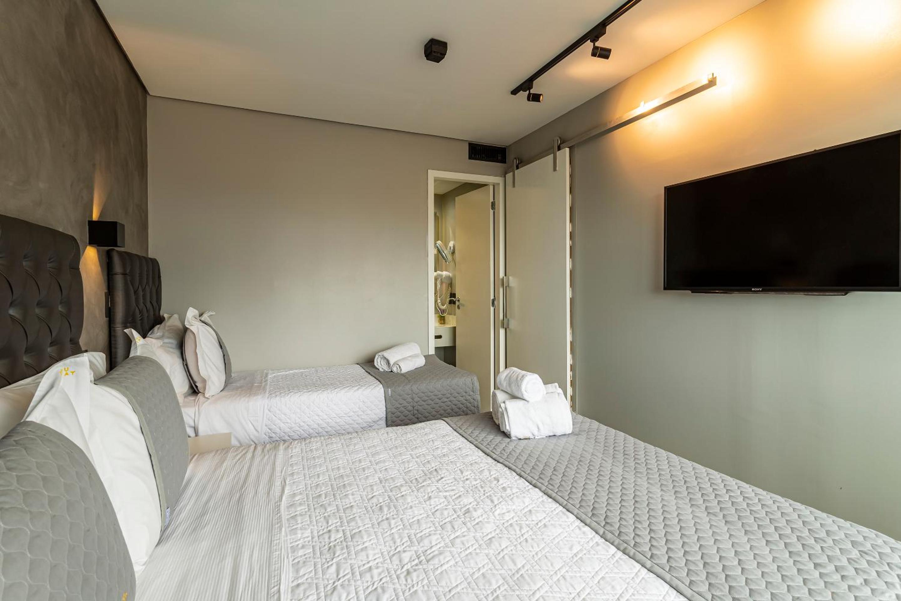 One-Bedroom Apartment - Photo 9