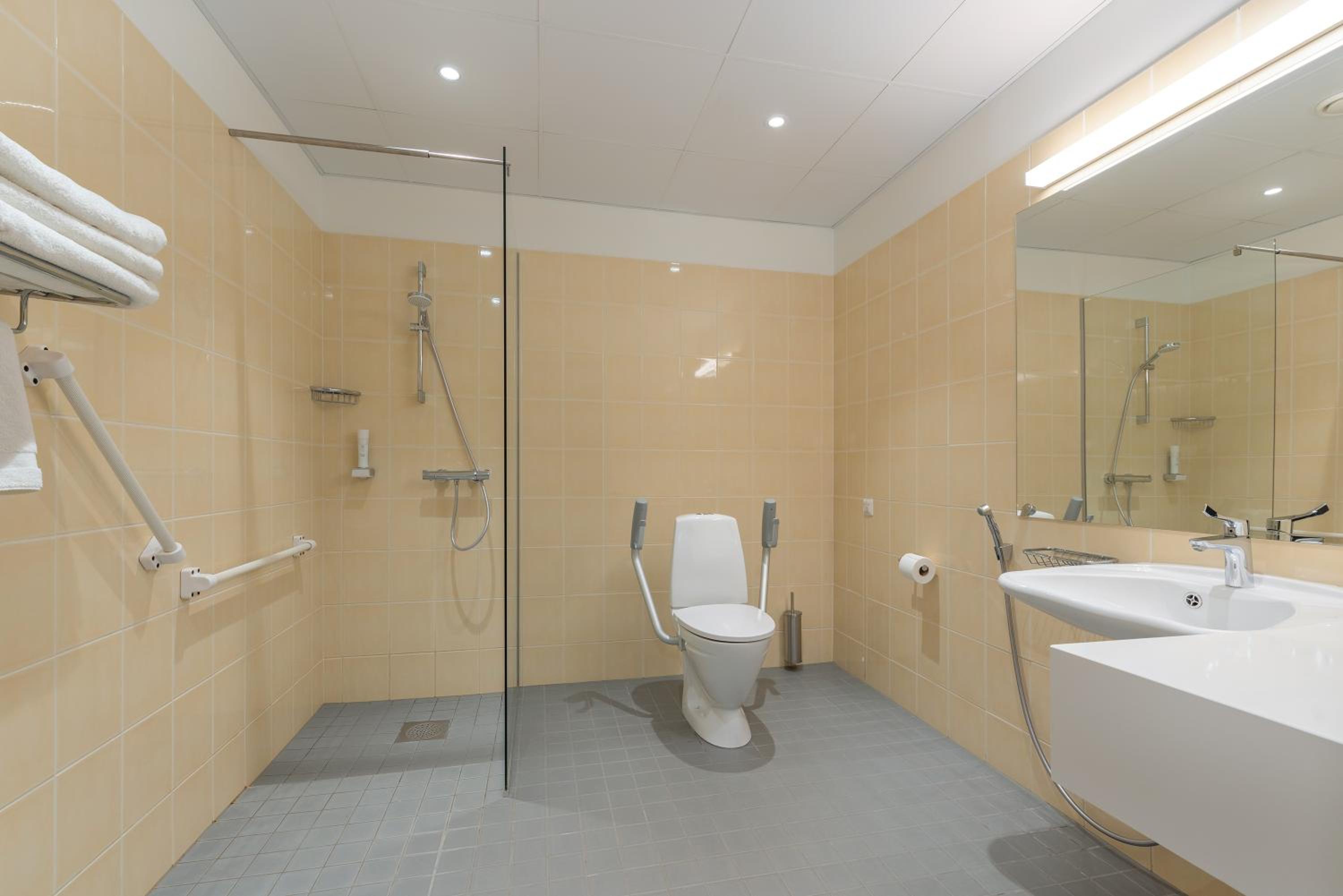Standard Premium Triple Room - Photo 7