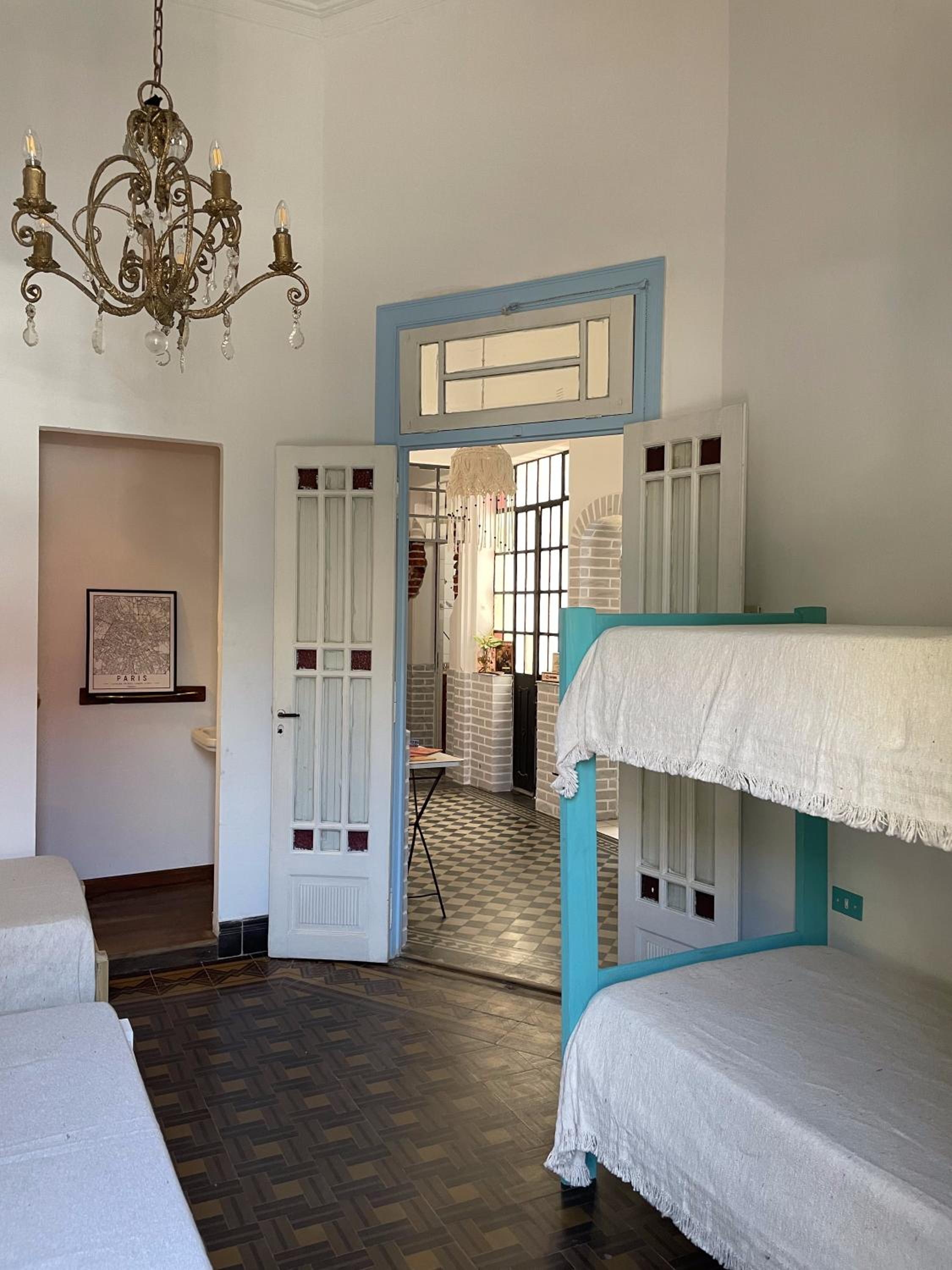 Quadruple Room with Private Bathroom photo 1
