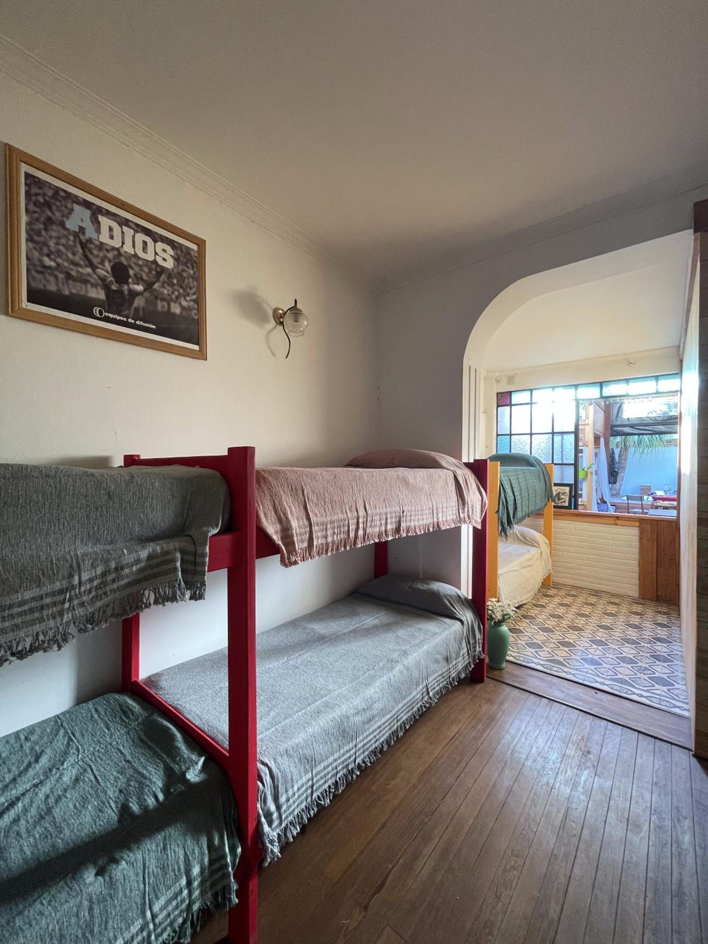 Bed in 8-Bed Mixed Dormitory Room photo 2