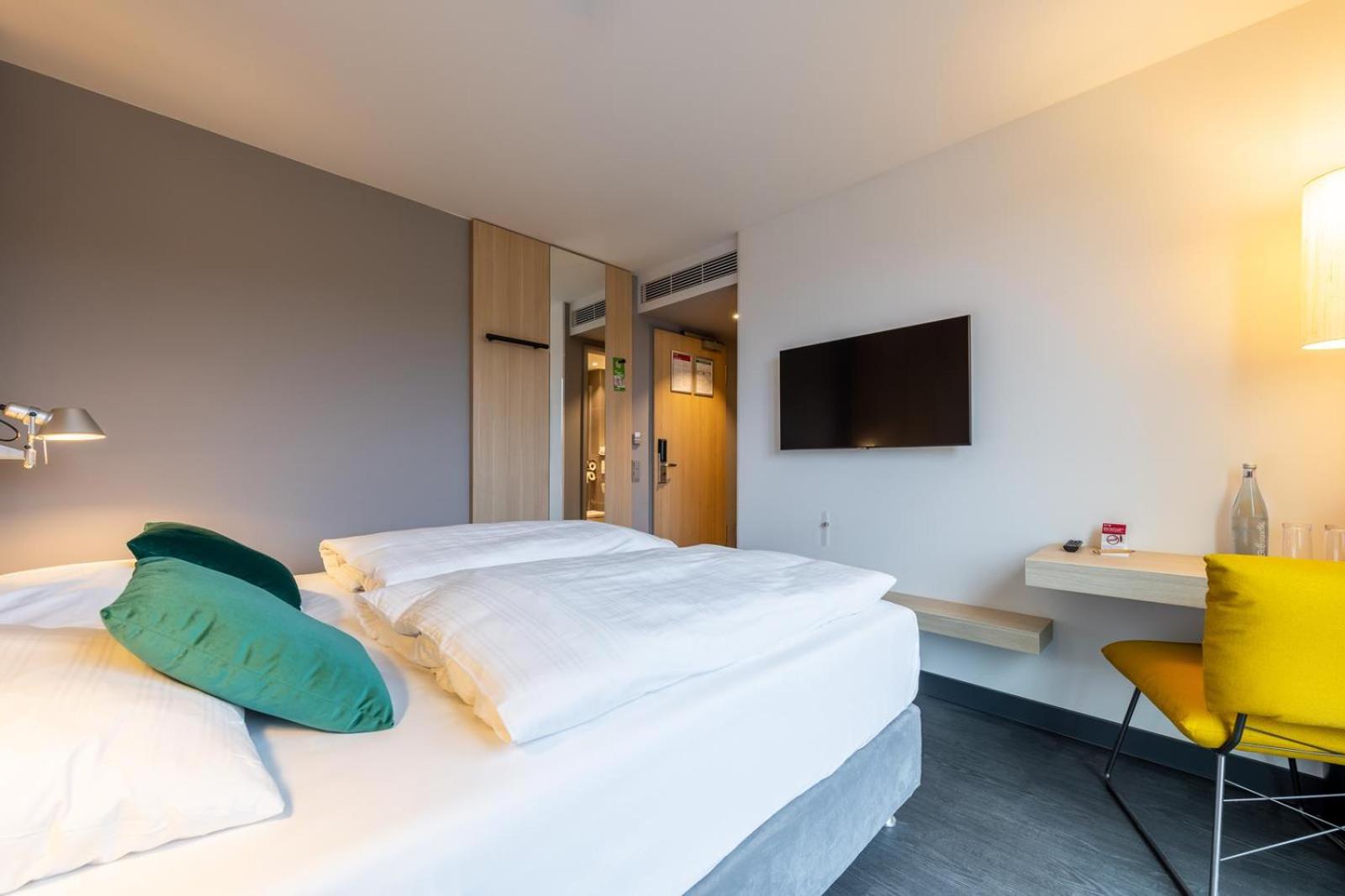 Standard Twin Room photo 2