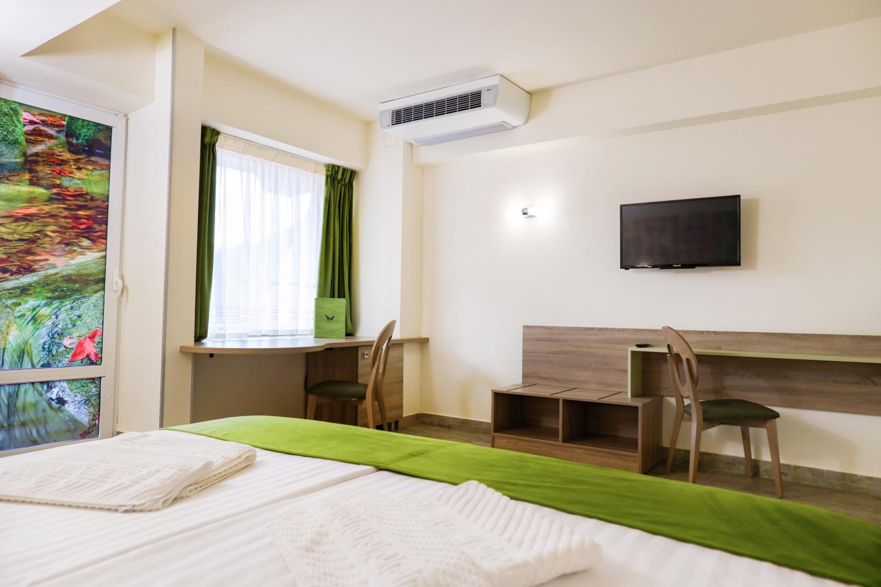 Double or Twin Room with Spa Access photo 3