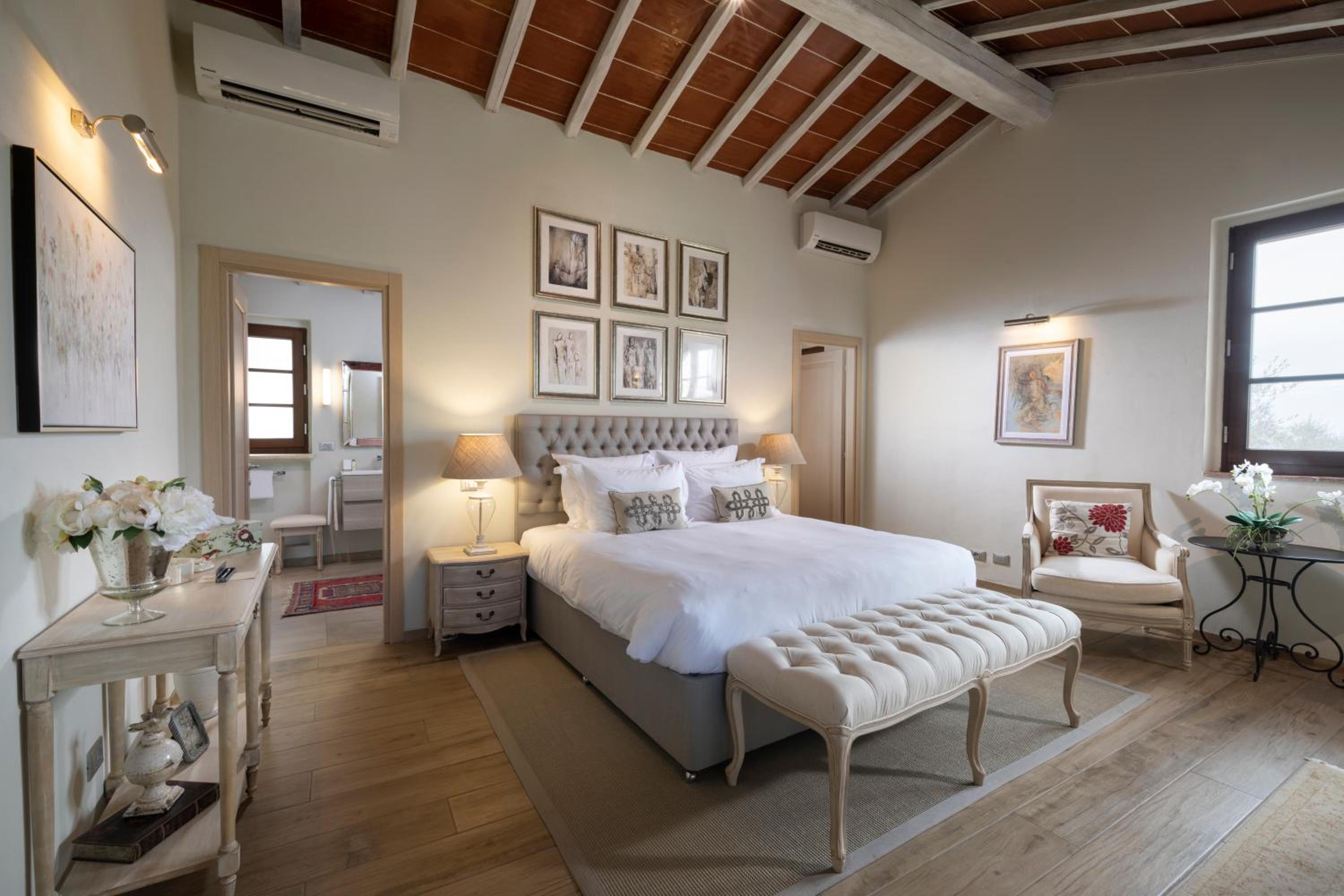 Deluxe Villa photo 3