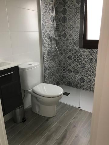 Three-Bedroom Apartment (Upper Level) photo 2