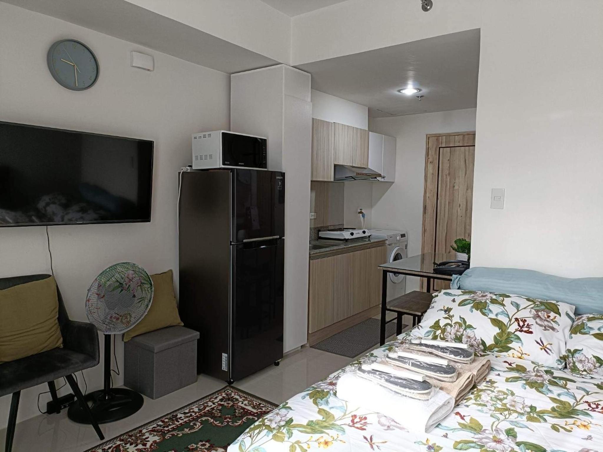 Apartment with Balcony - Photo 31