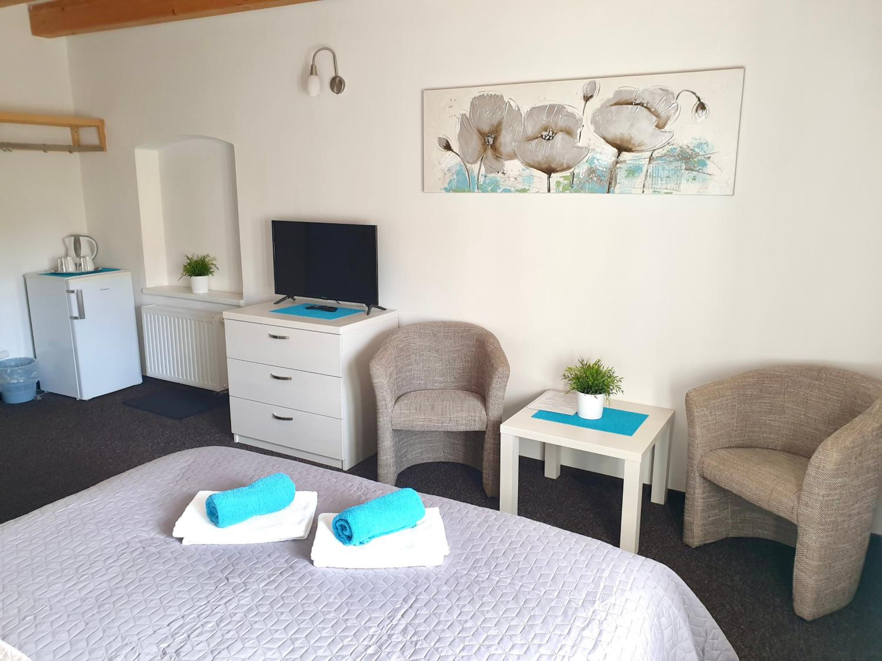 Double Room with Private Bathroom photo 3