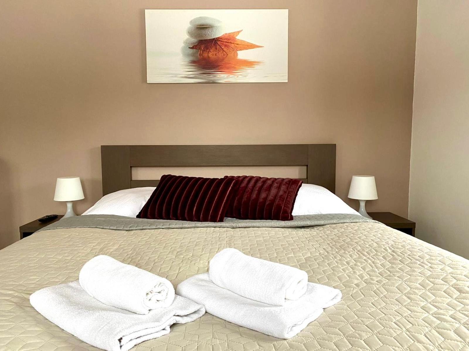Double Room with Private Bathroom photo 3