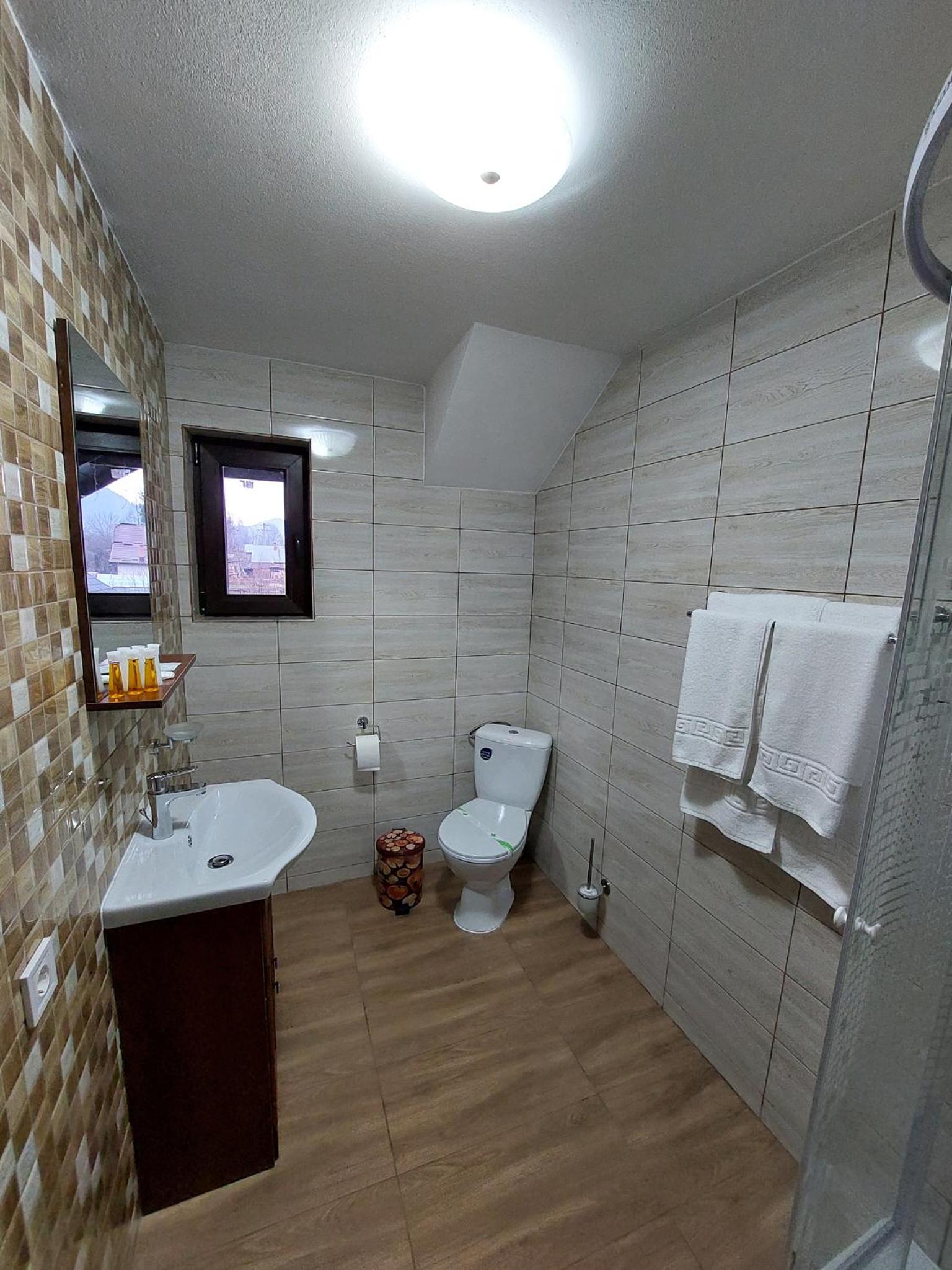 Four-Bedroom House photo 2