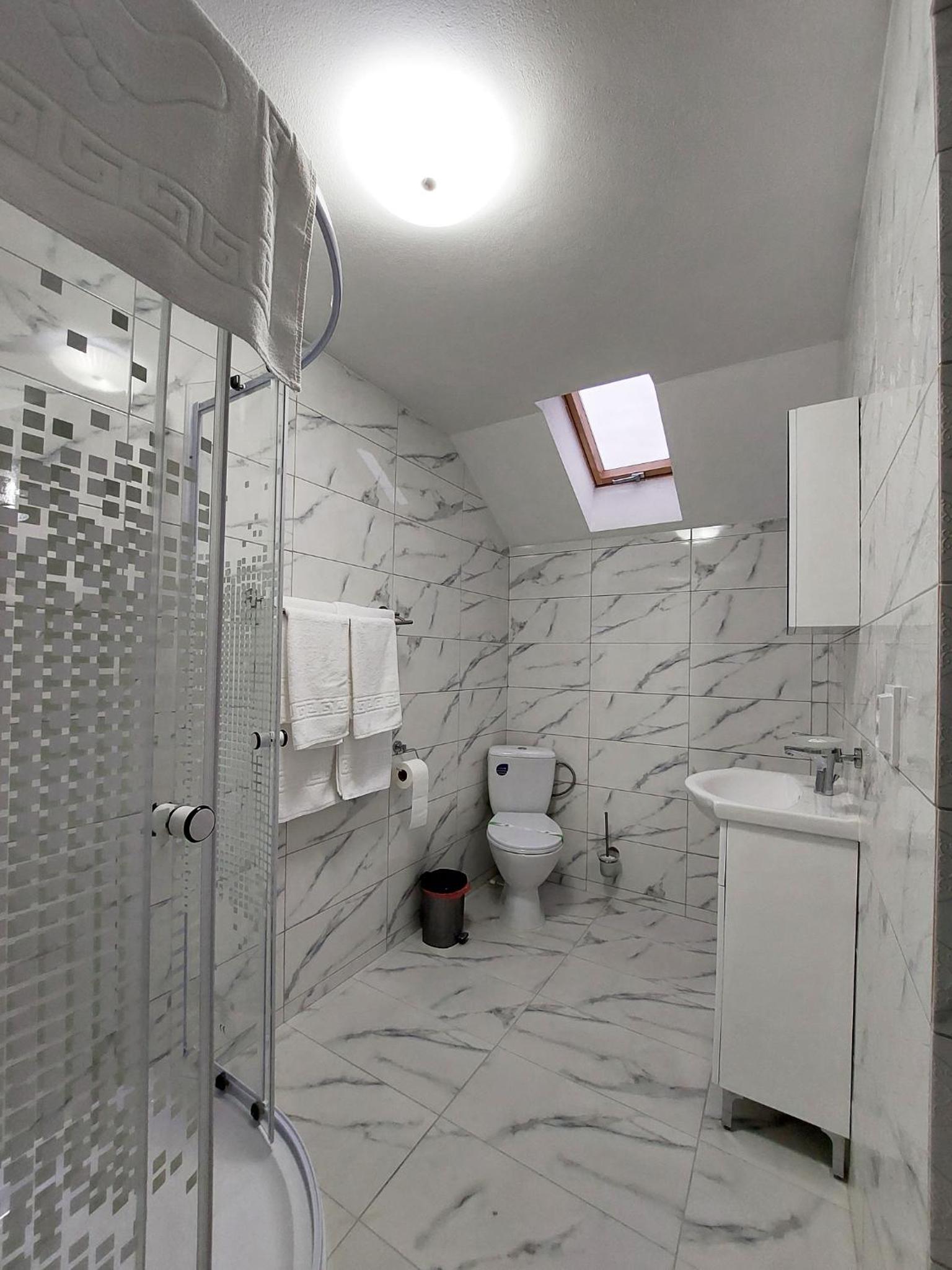Four-Bedroom House photo 3