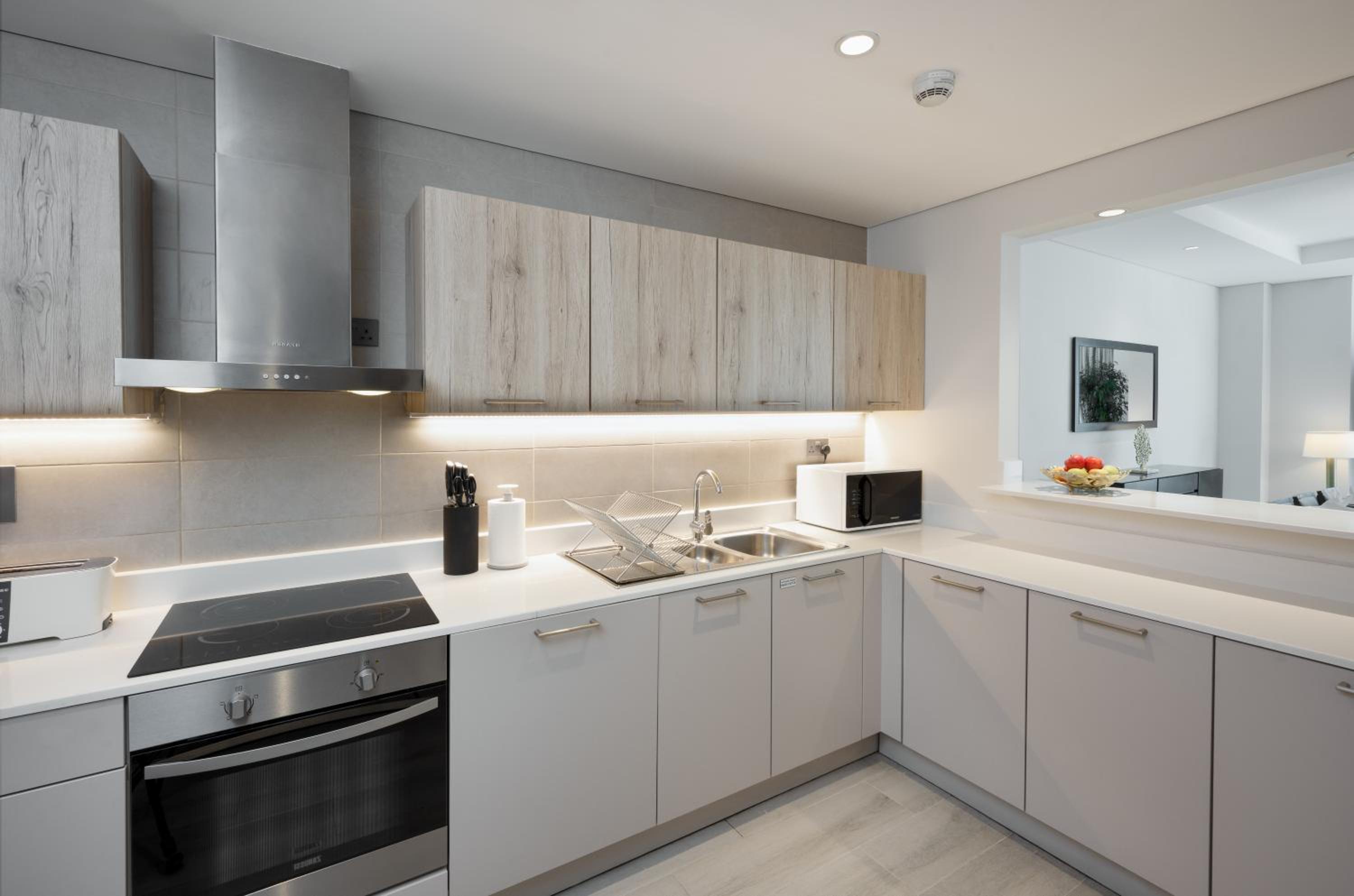 Deluxe Two Bedroom City View Residence - Photo 6