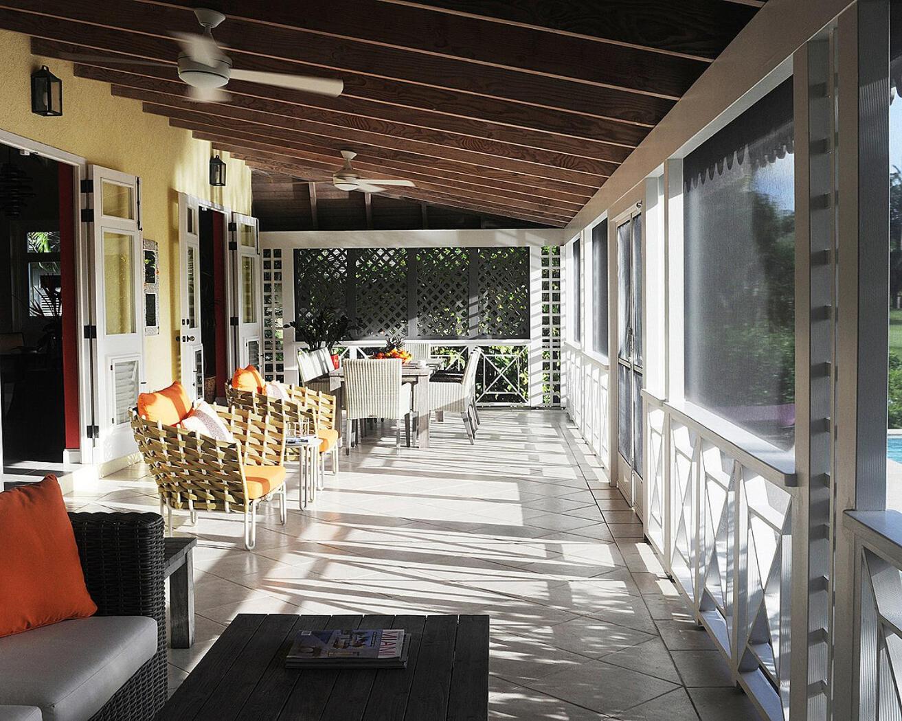 Three-Bedroom Residence Palm Grove photo 2