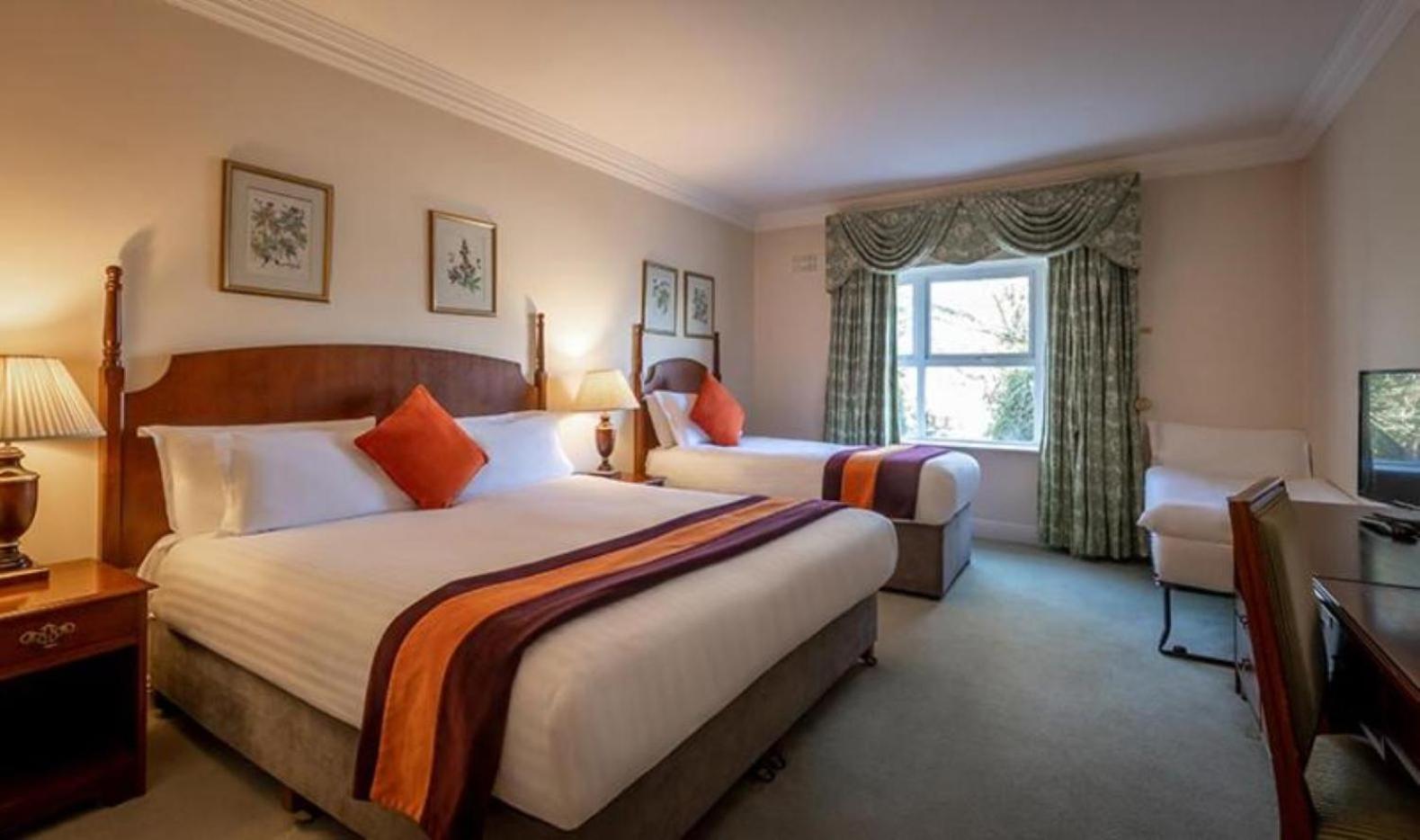 Superior Triple Room photo 2