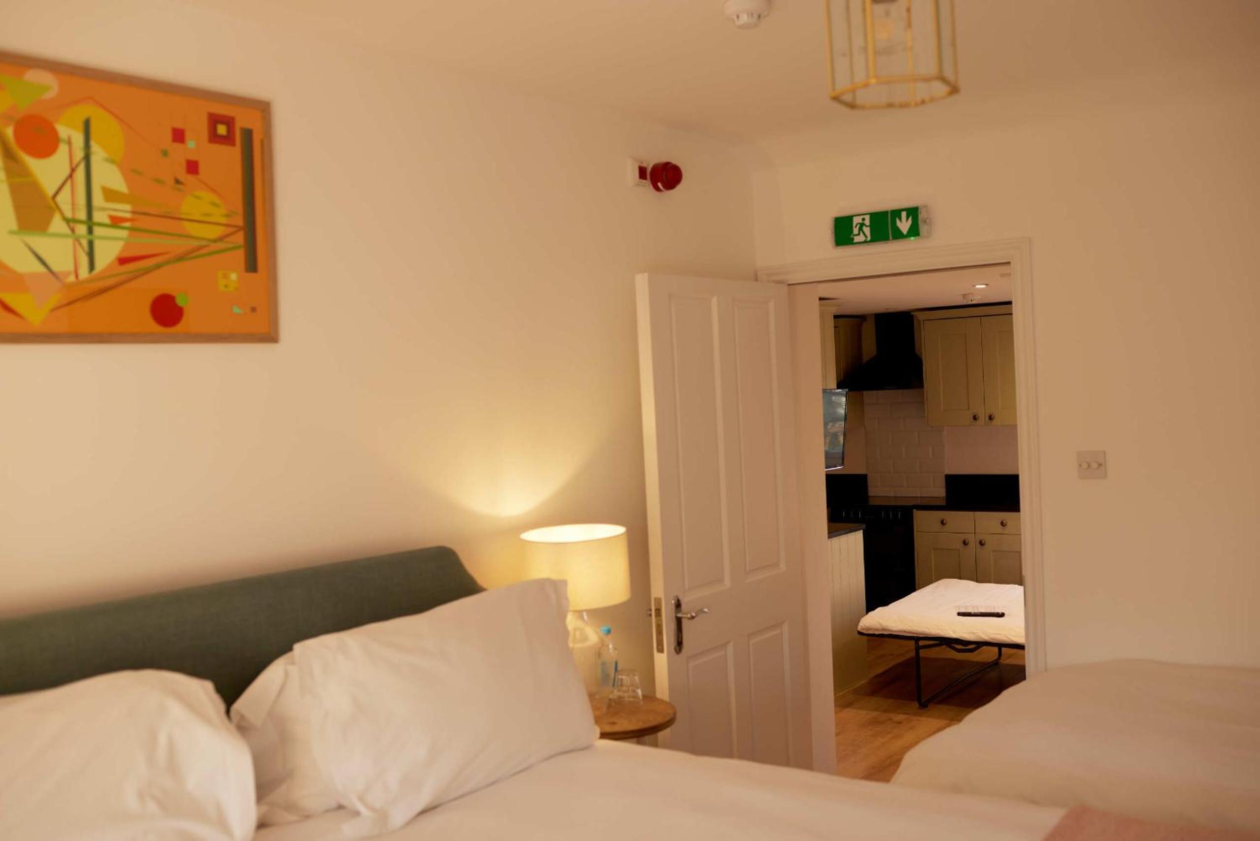 Family Room - Photo 10