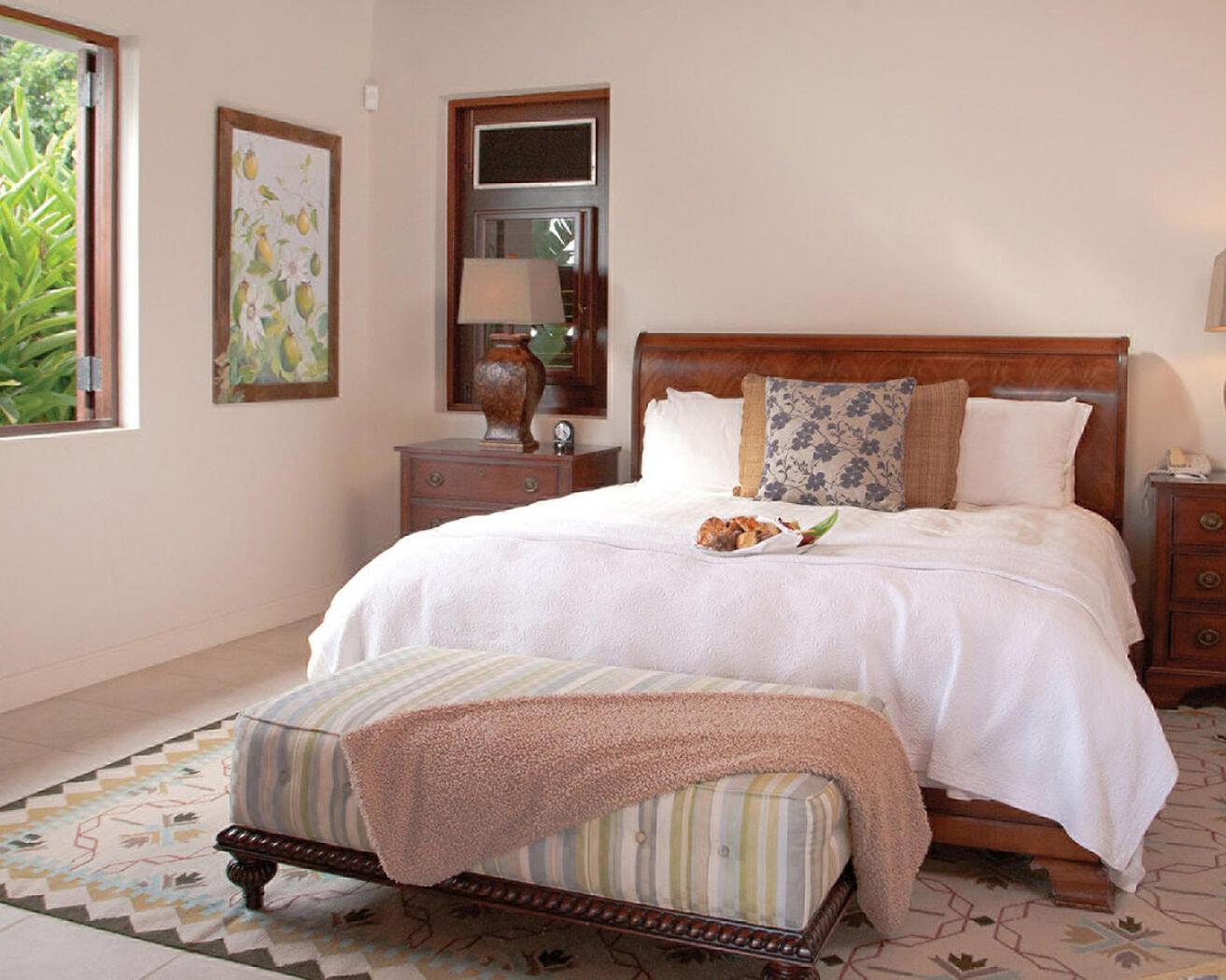 Three-Bedroom Sunset Hill Residence photo 3
