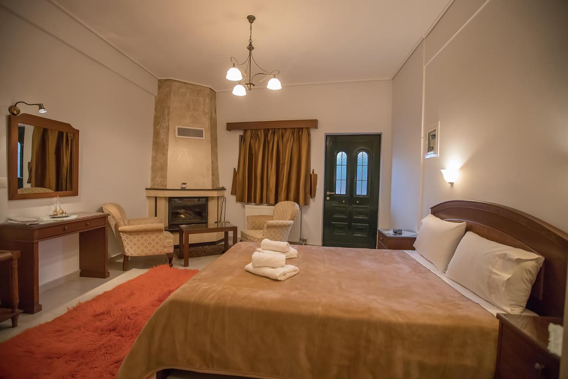 Double Room with Mountain View - Photo 3
