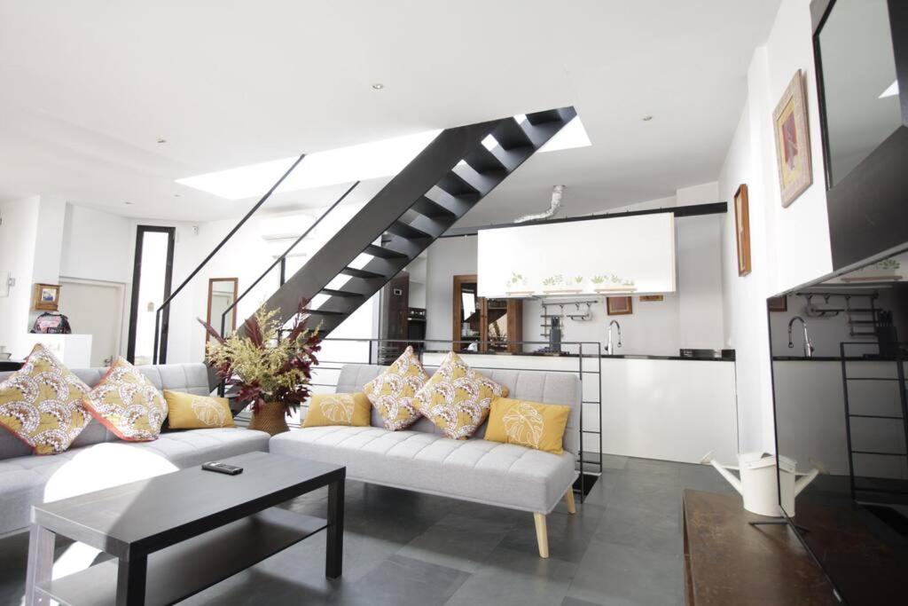 Casa de cuatro habitaciones