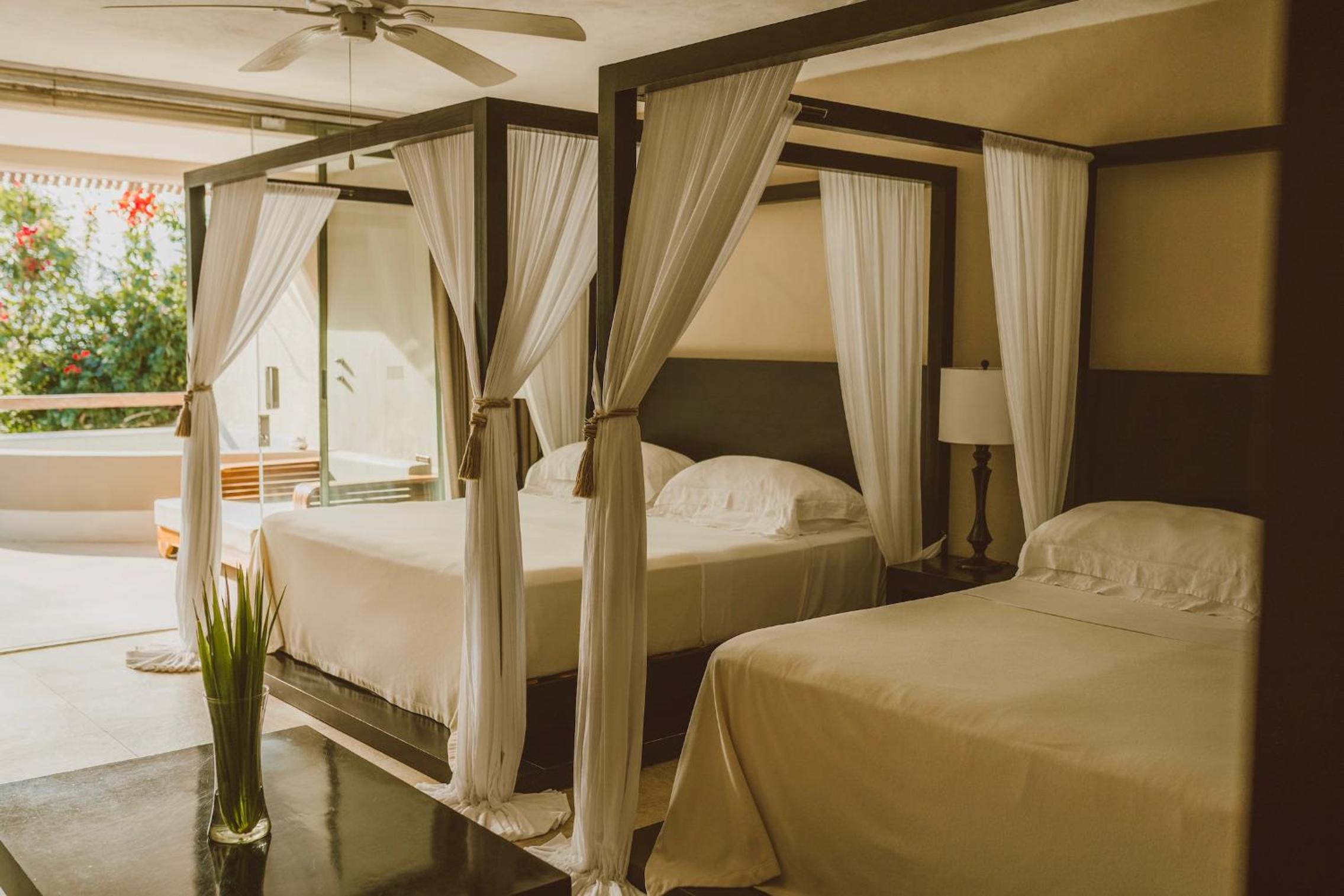 Deluxe Quadruple Room