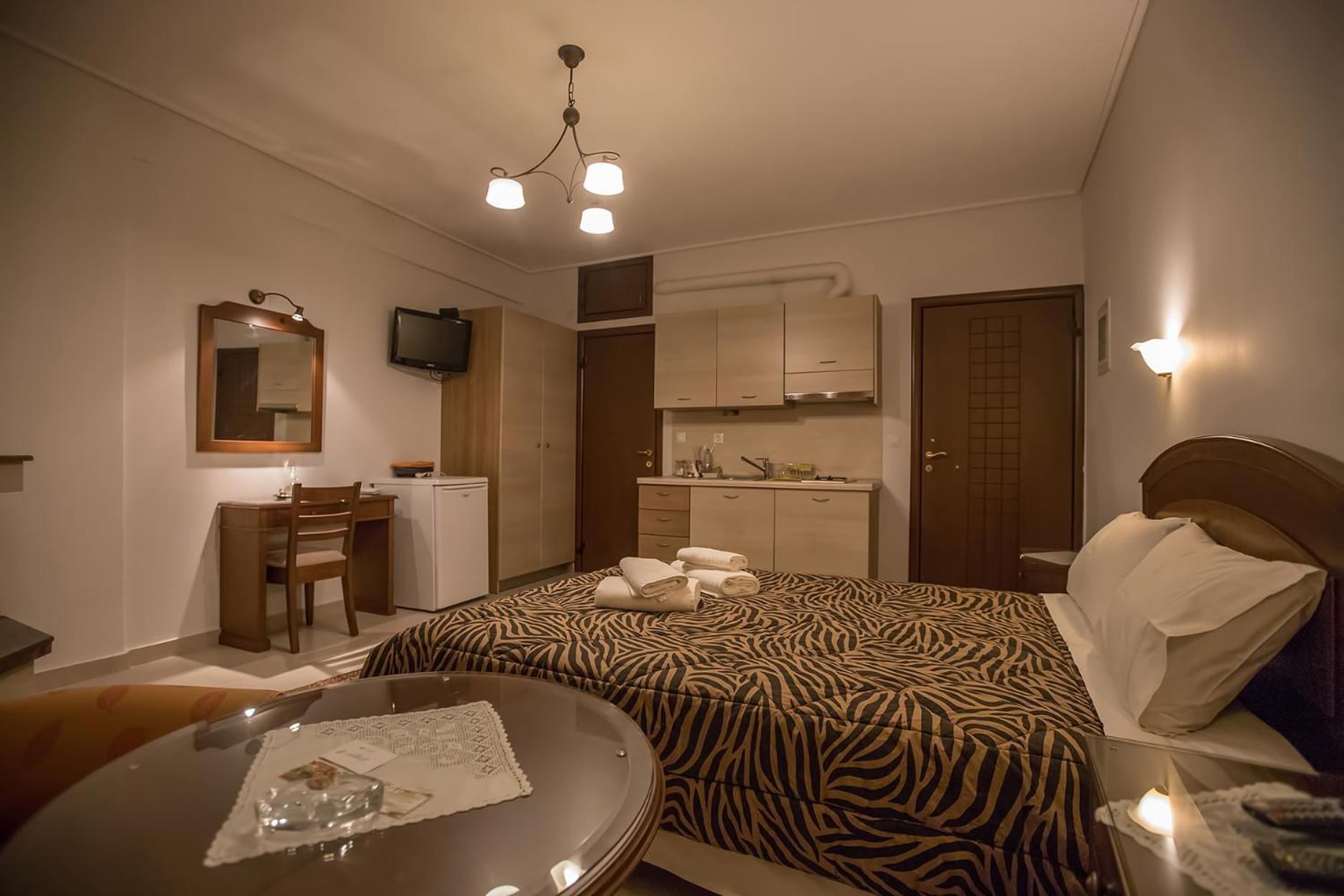 Budget Double Room - Photo 4