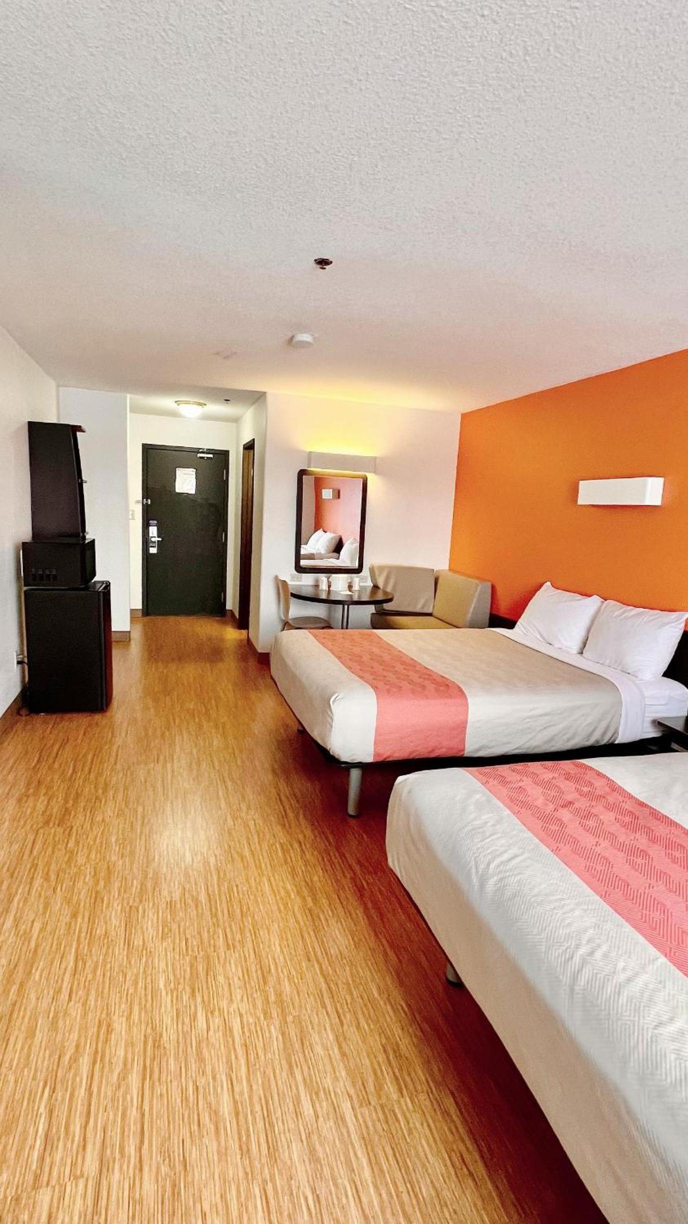 Queen Room with Two Queen Beds - Non-Smoking