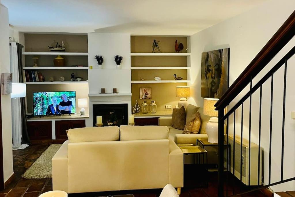 Two-Bedroom House photo 3