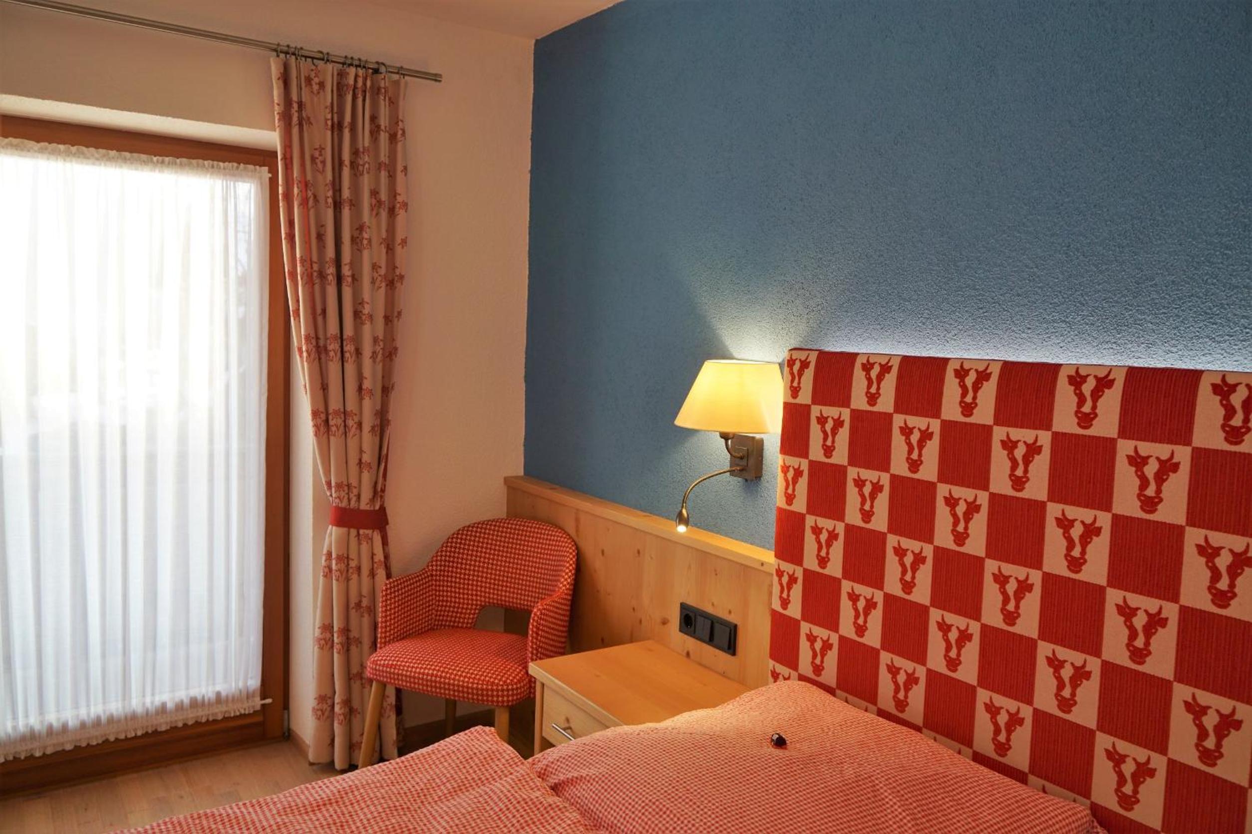 One-Bedroom Apartment with Balcony - Photo 49