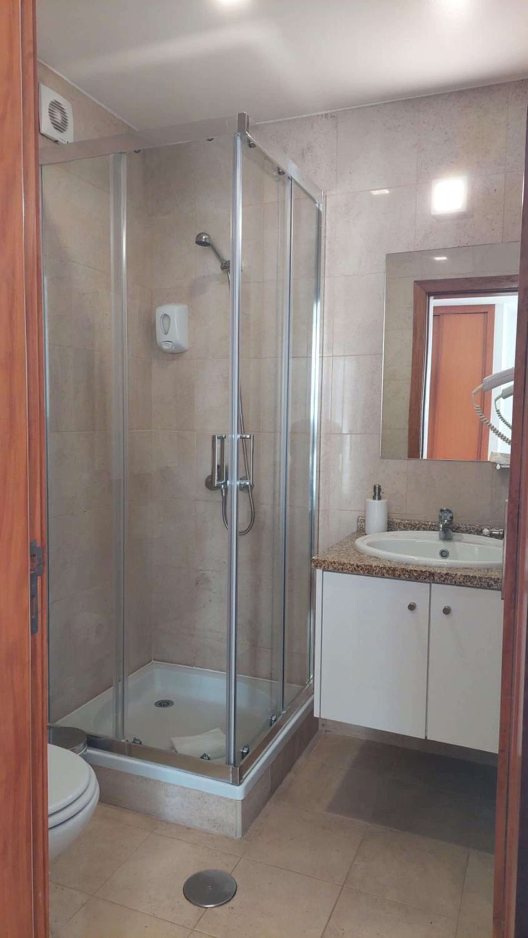 Double Room - Photo 3