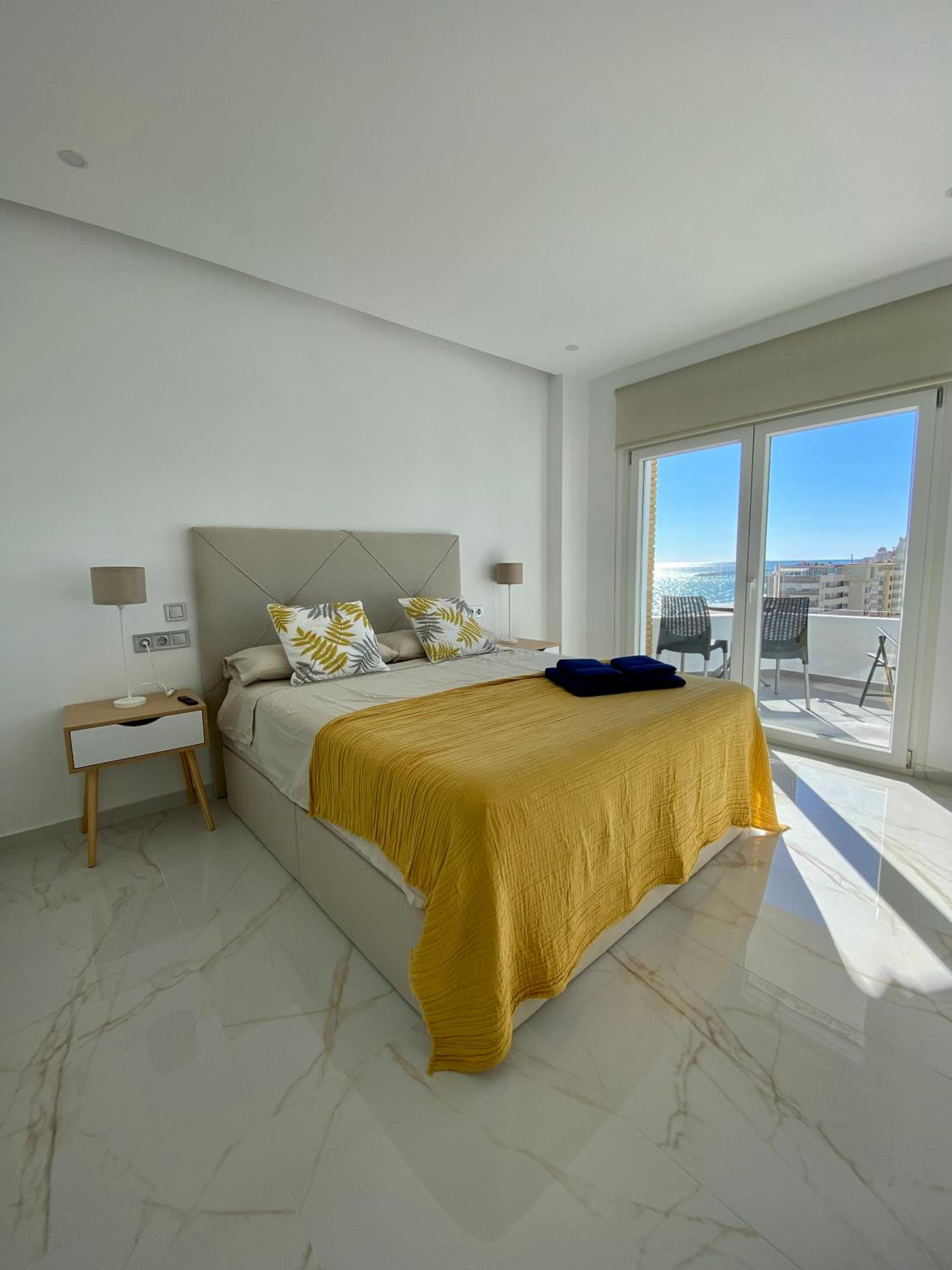 One-Bedroom Apartment with Sea View and Terrace photo 2
