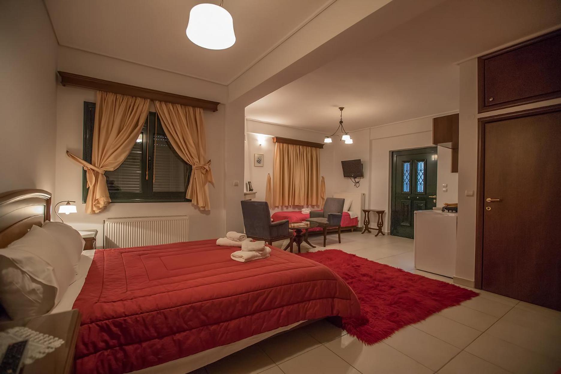 Quadruple Room with Garden View - Photo 7