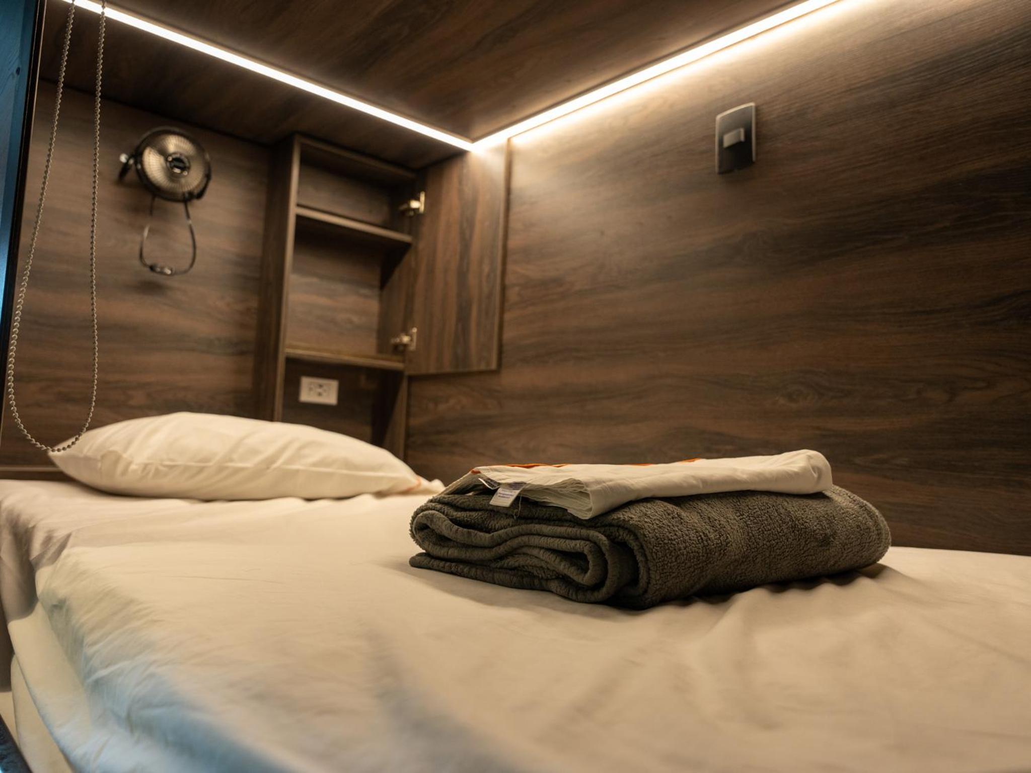 Bed in 4-Bed Dormitory Room photo 2